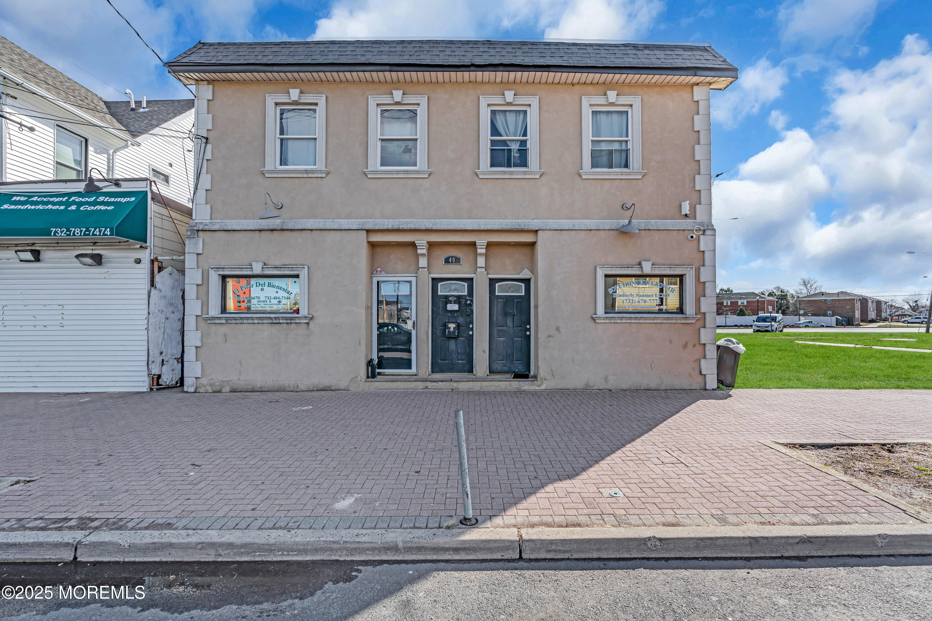40 Carr Avenue, D