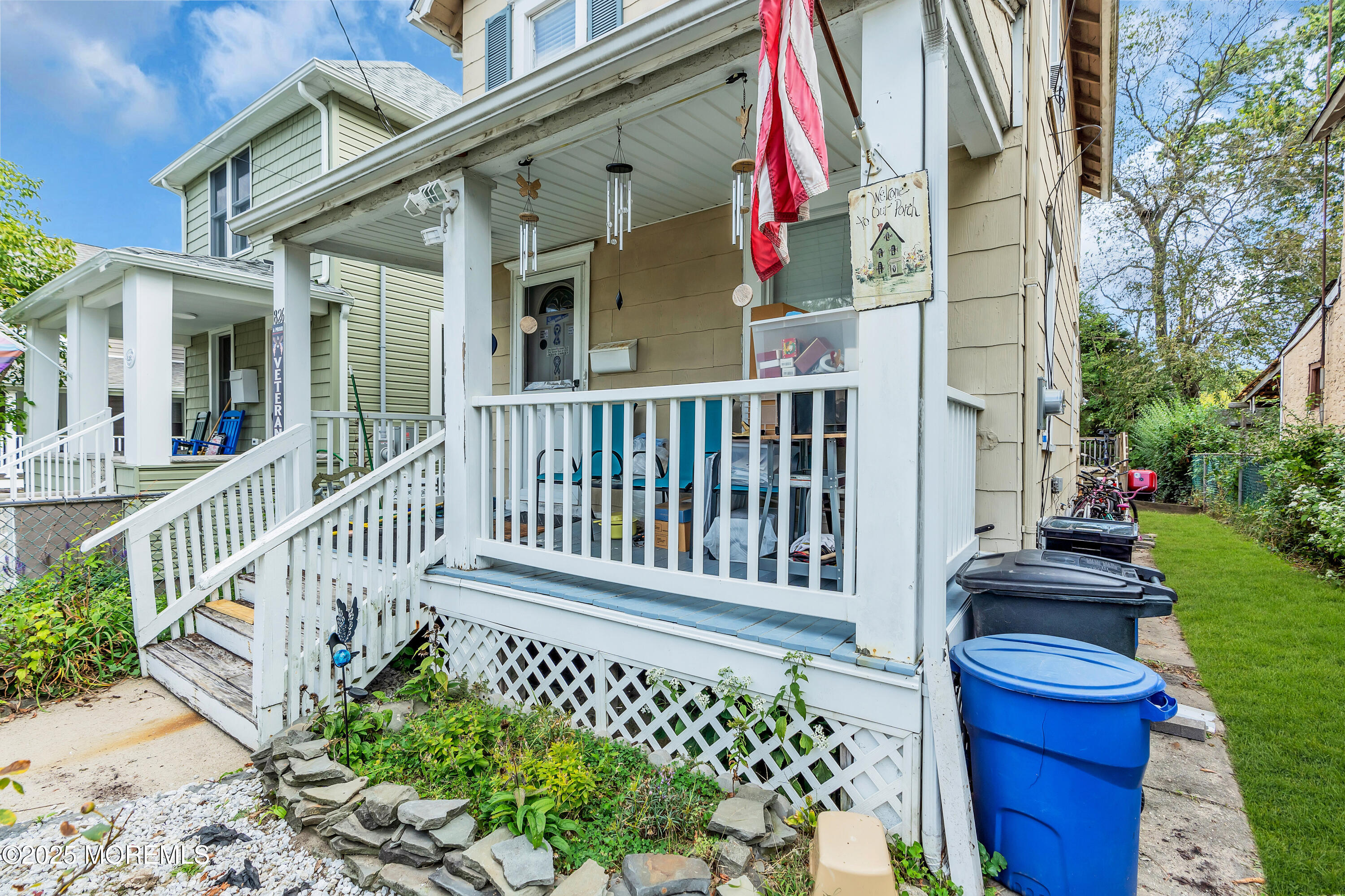 826 Dunlewy Street
