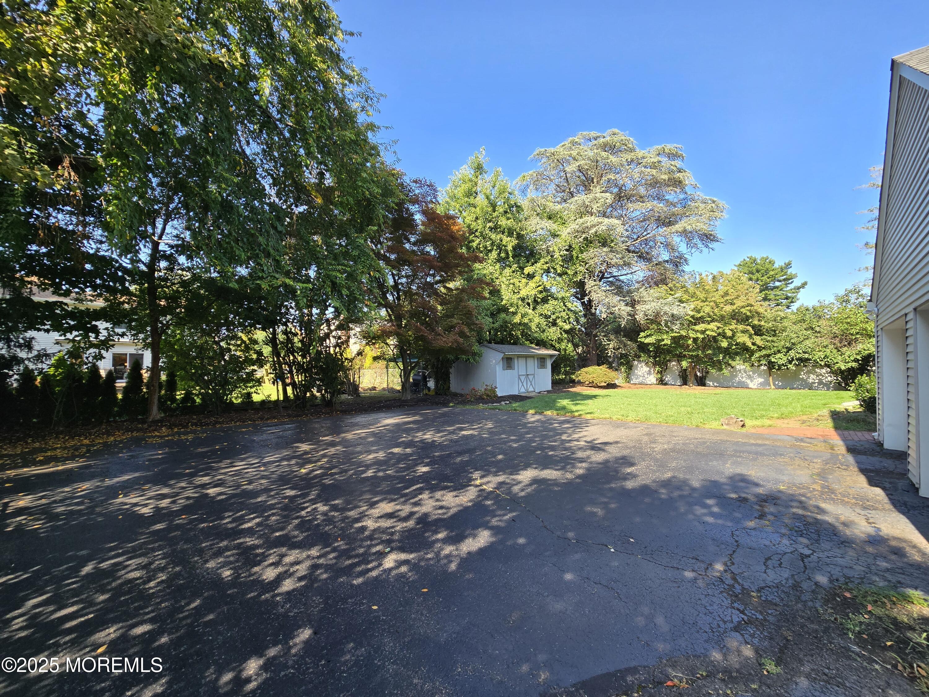 77 Dutch Lane Road