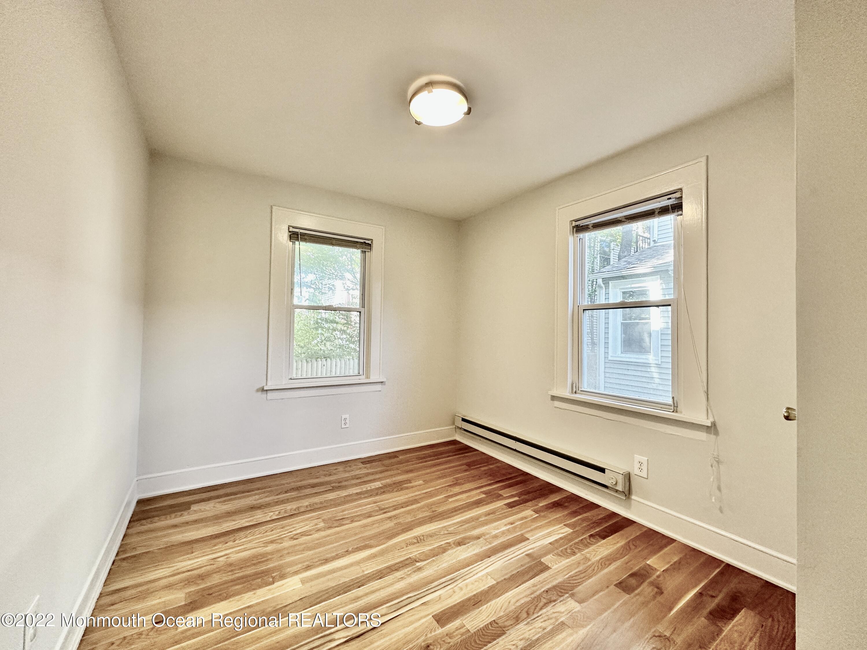 1004 5th Avenue 1N