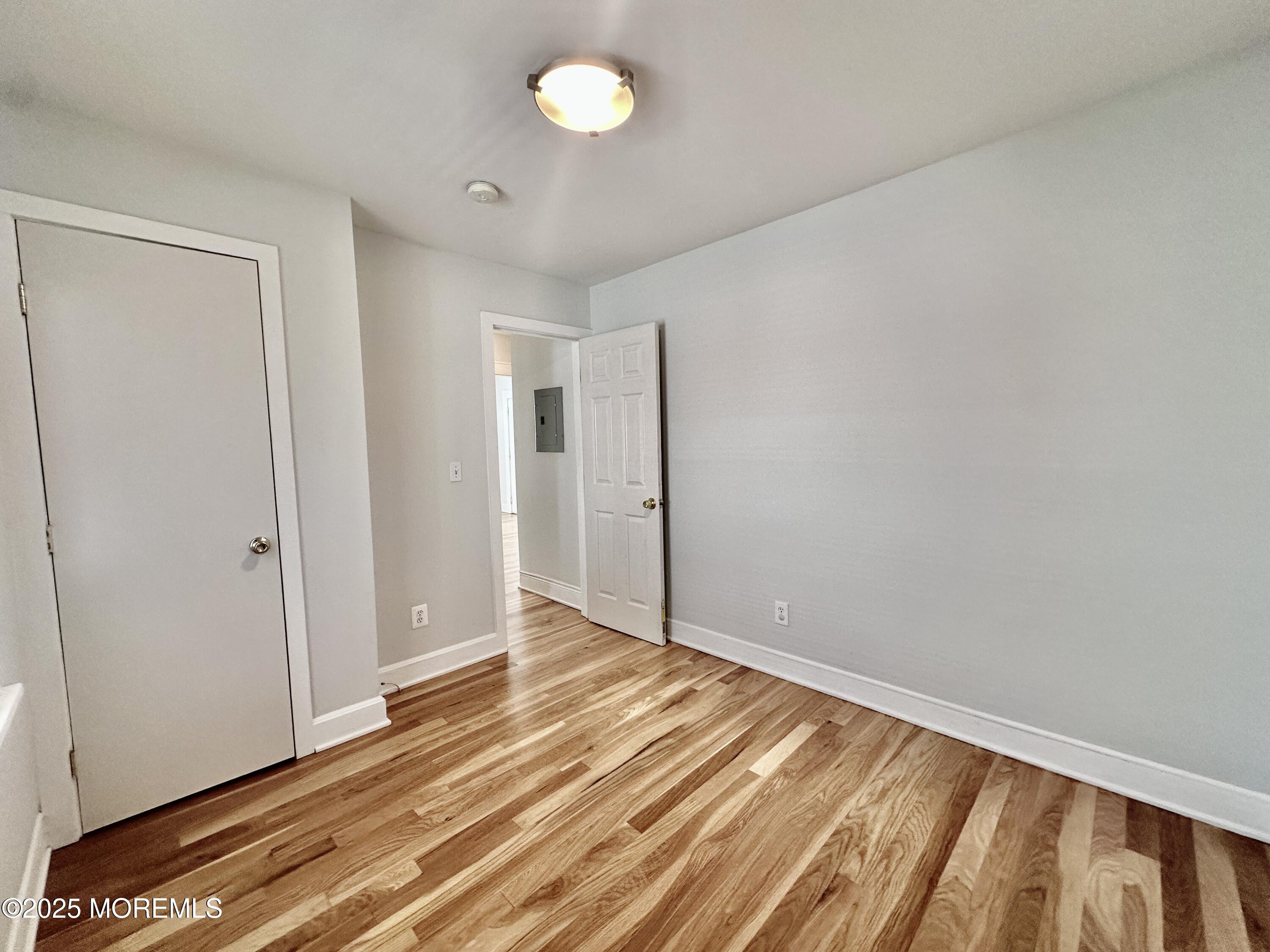 1004 5th Avenue 1N