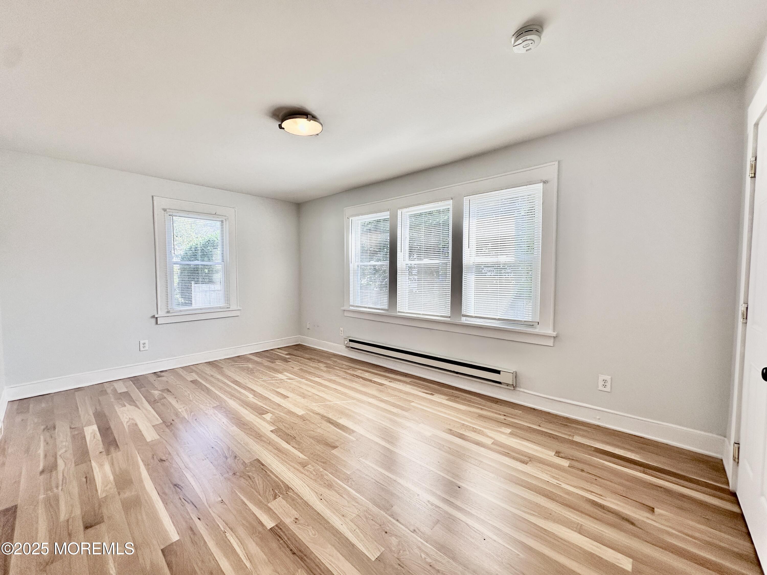 1004 5th Avenue 1N