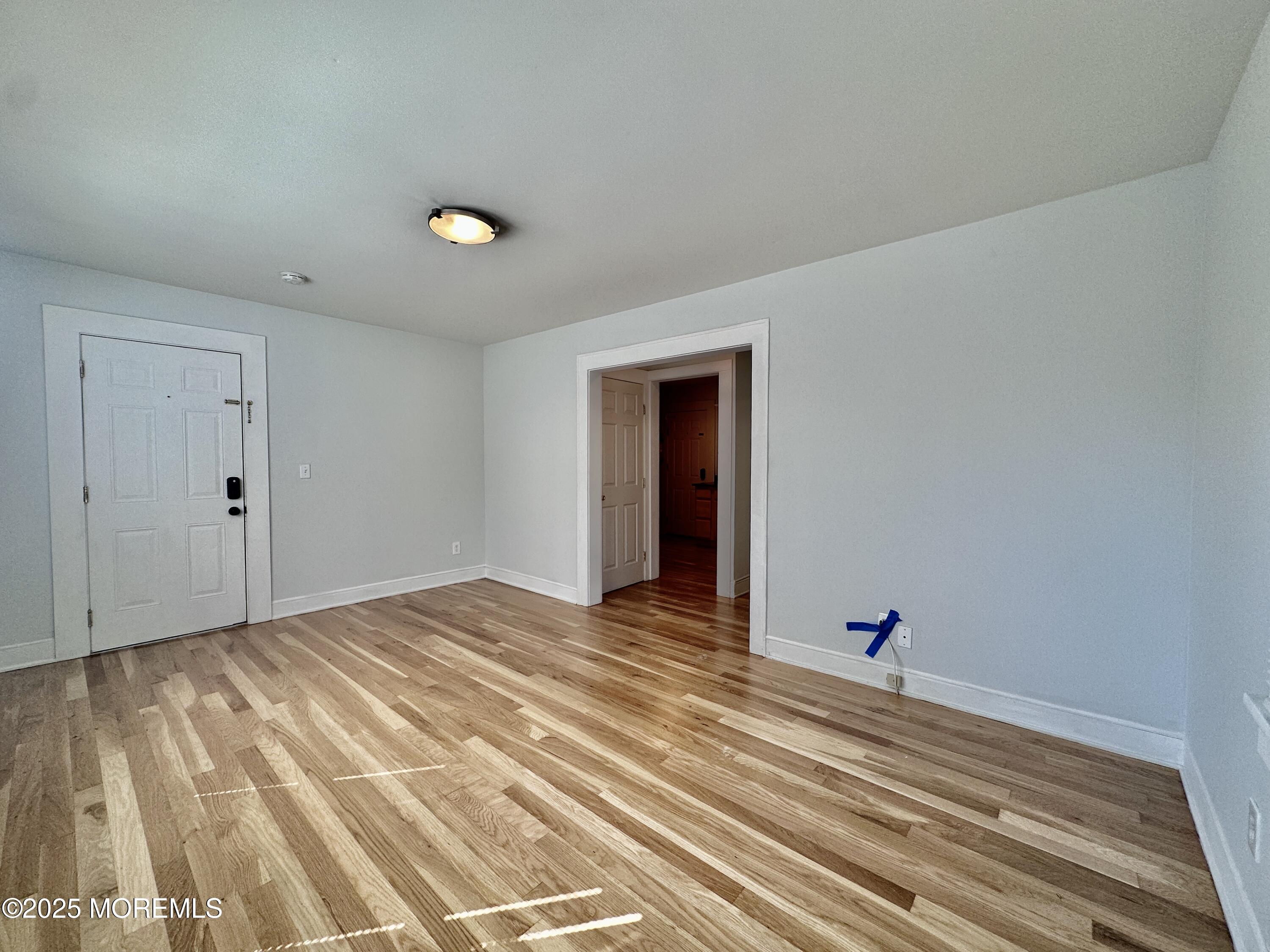 1004 5th Avenue 1N