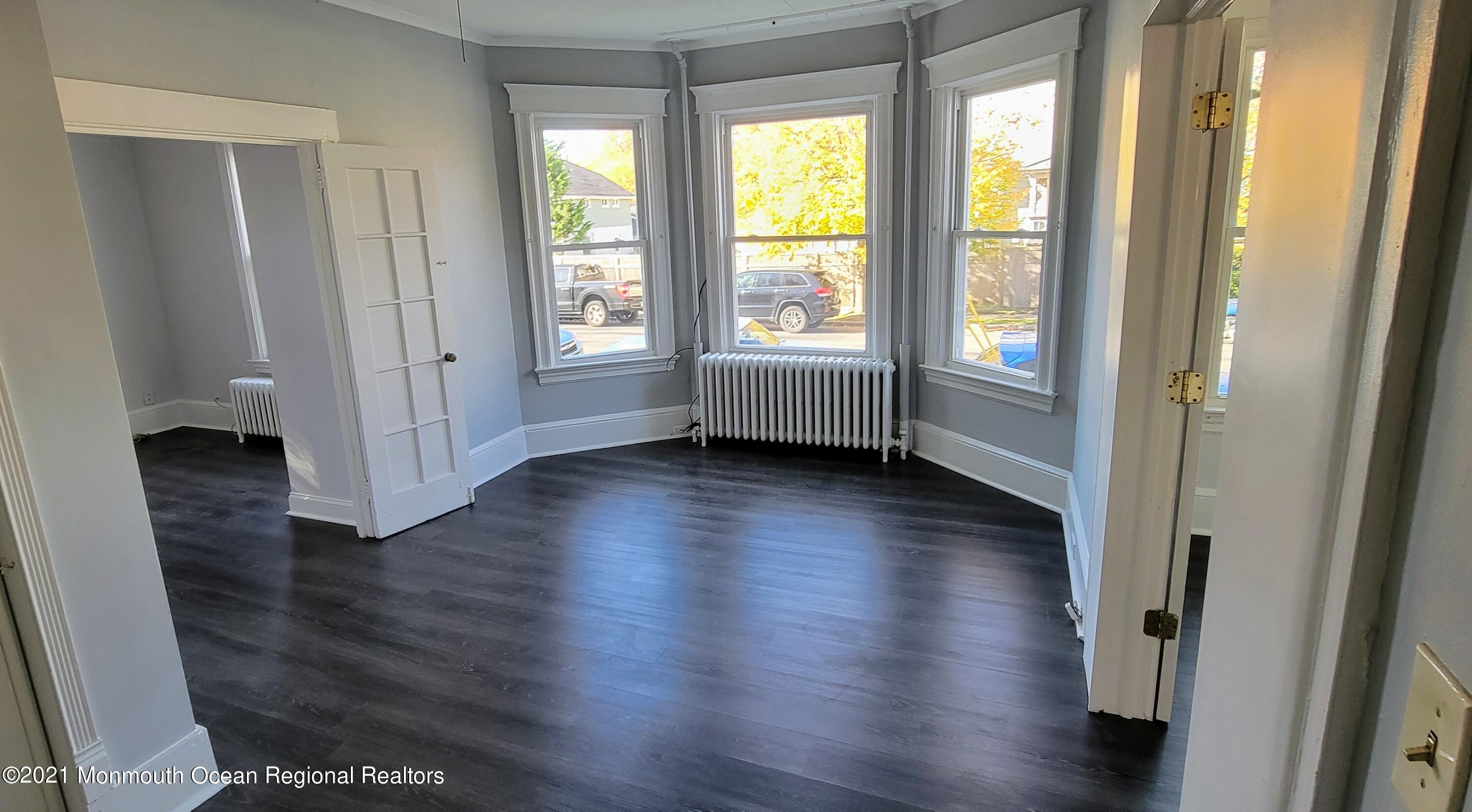 914 5th Avenue, 1