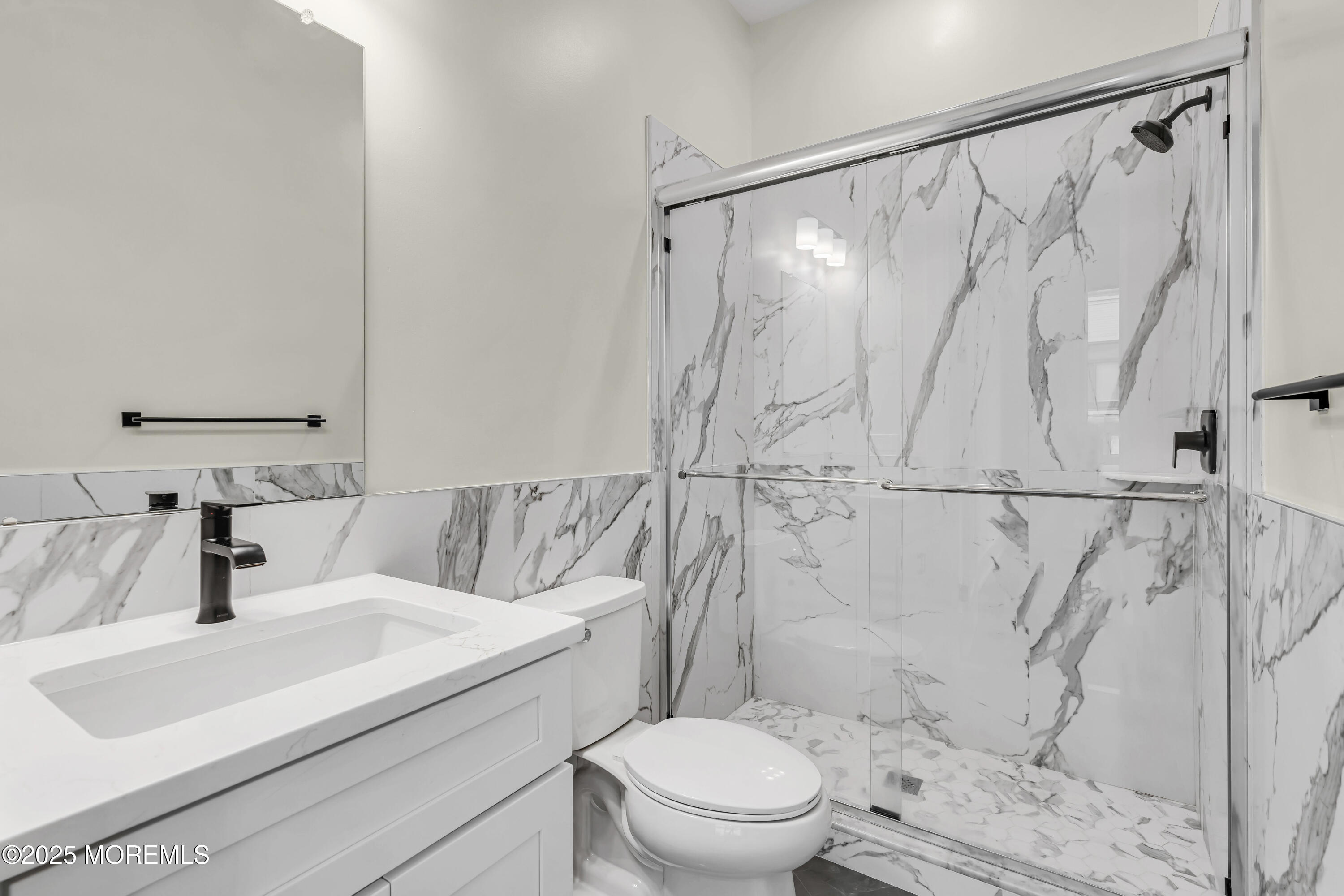 527 Bangs Avenue 309