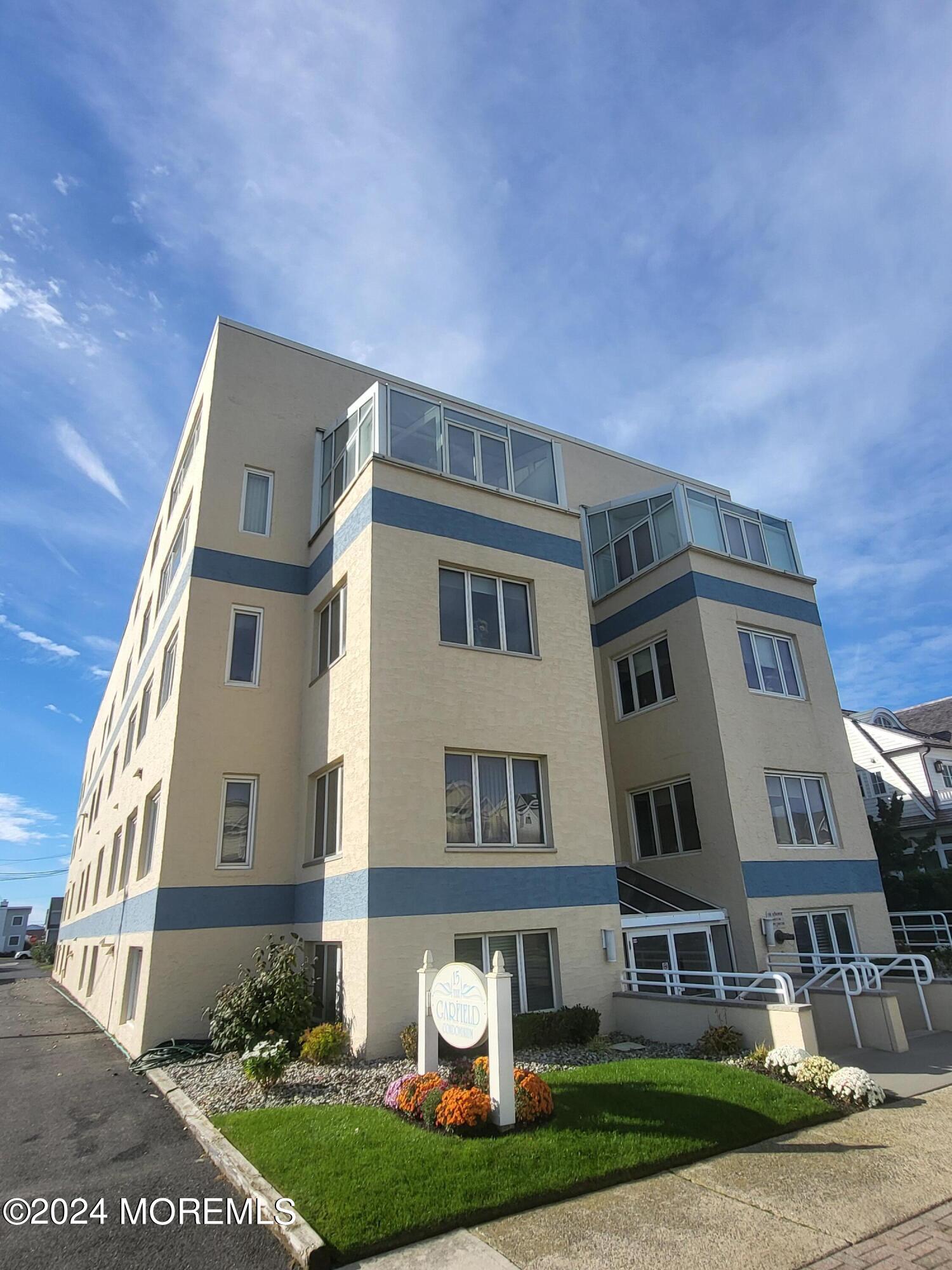 15 Garfield Avenue 404, Avon-by-the-sea Unit: 404
