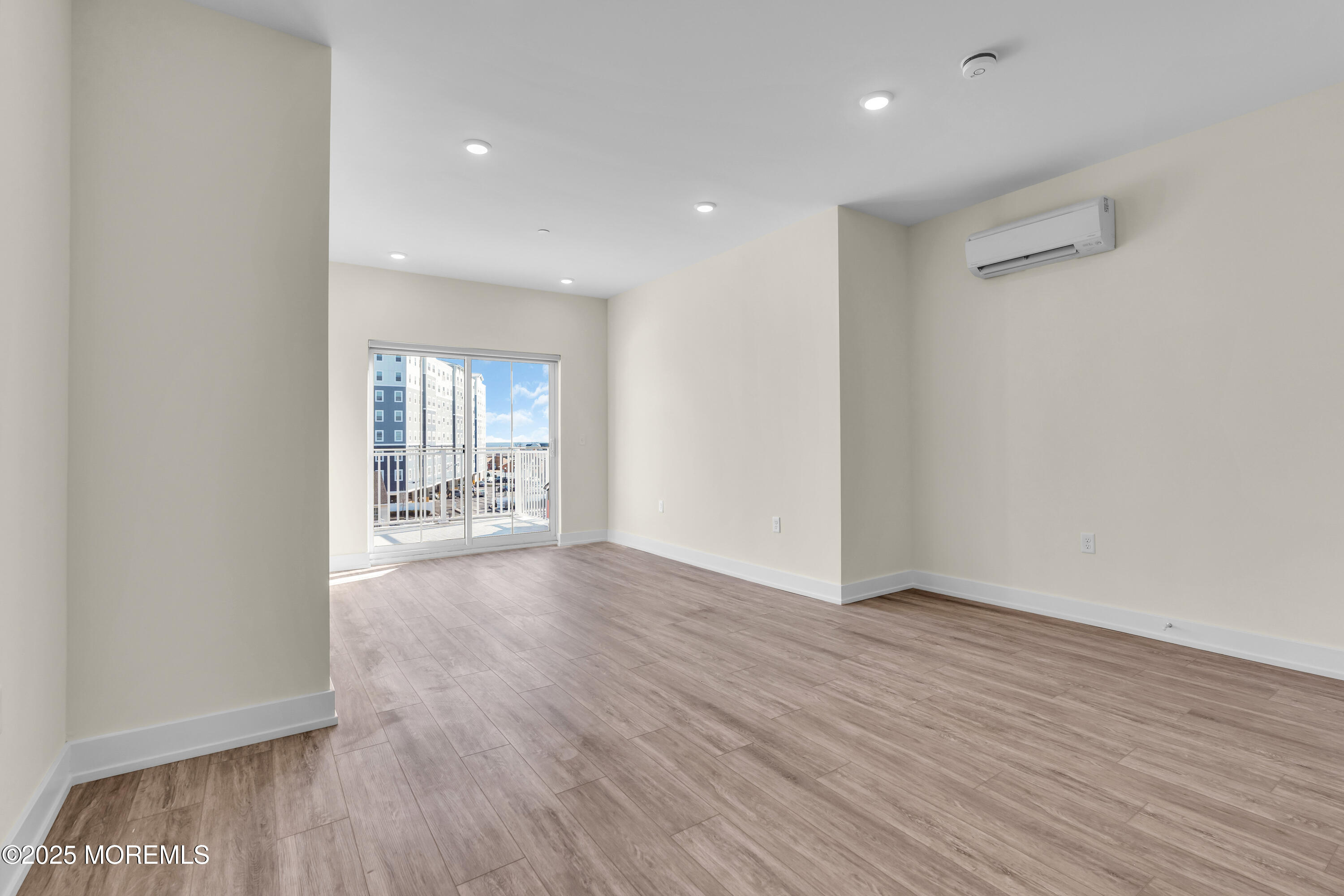 19 Carr Avenue 210