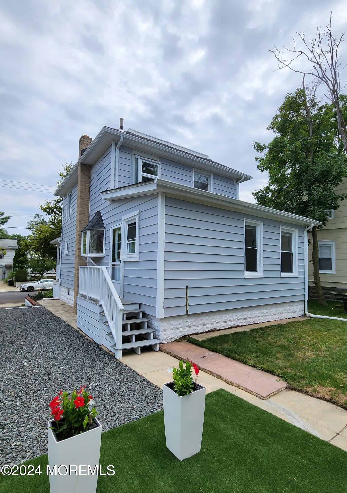 849 Central Avenue