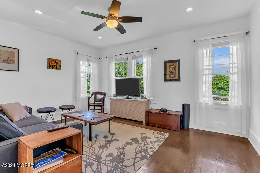1406 Park Avenue