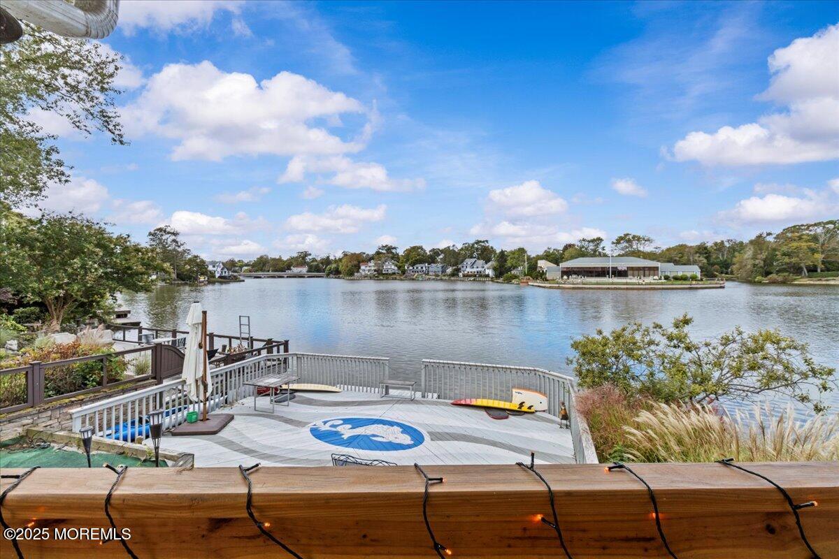 1503 Comstock Street