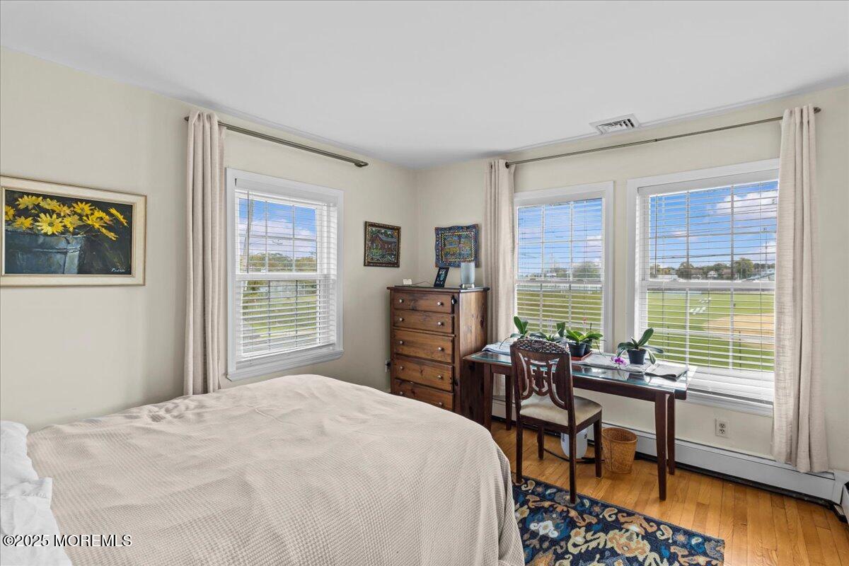 1503 Comstock Street