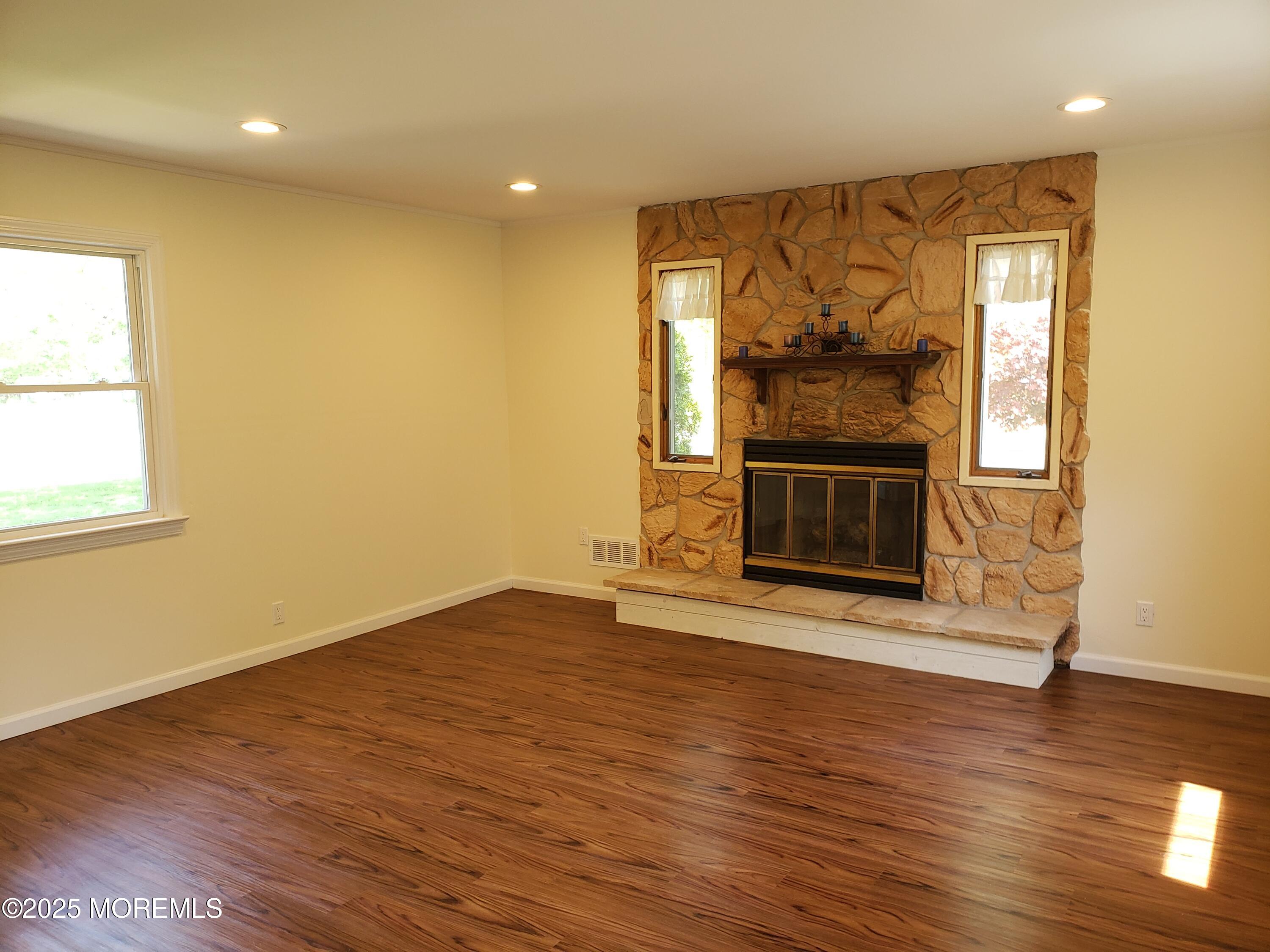 158 Monmouth Road