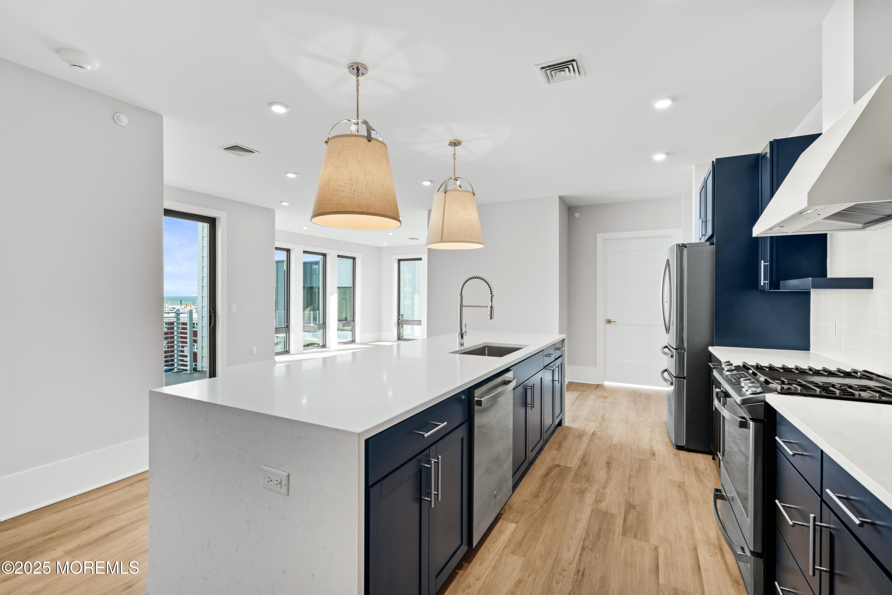 218 3rd Avenue 306