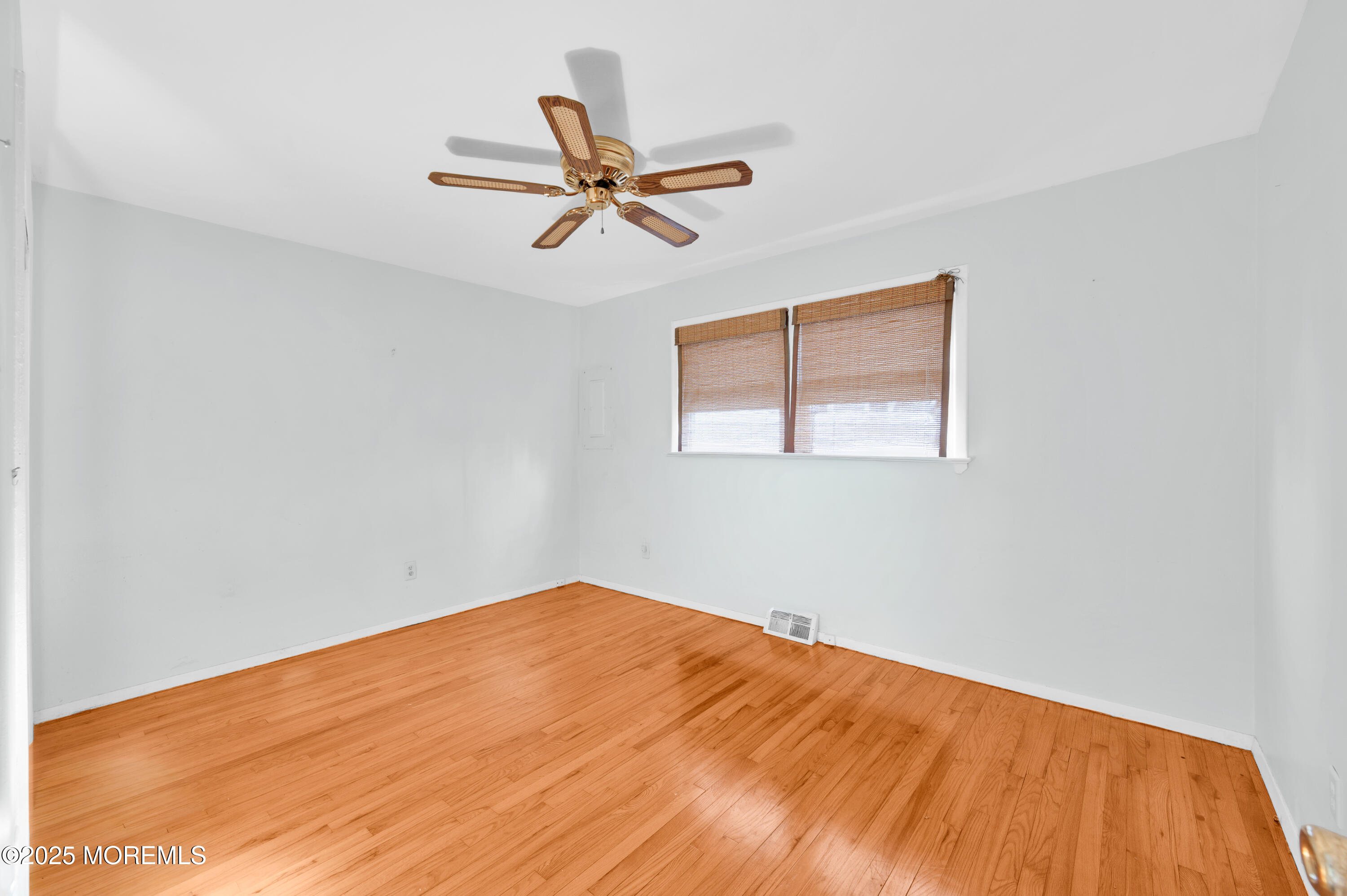 905 Wall Road