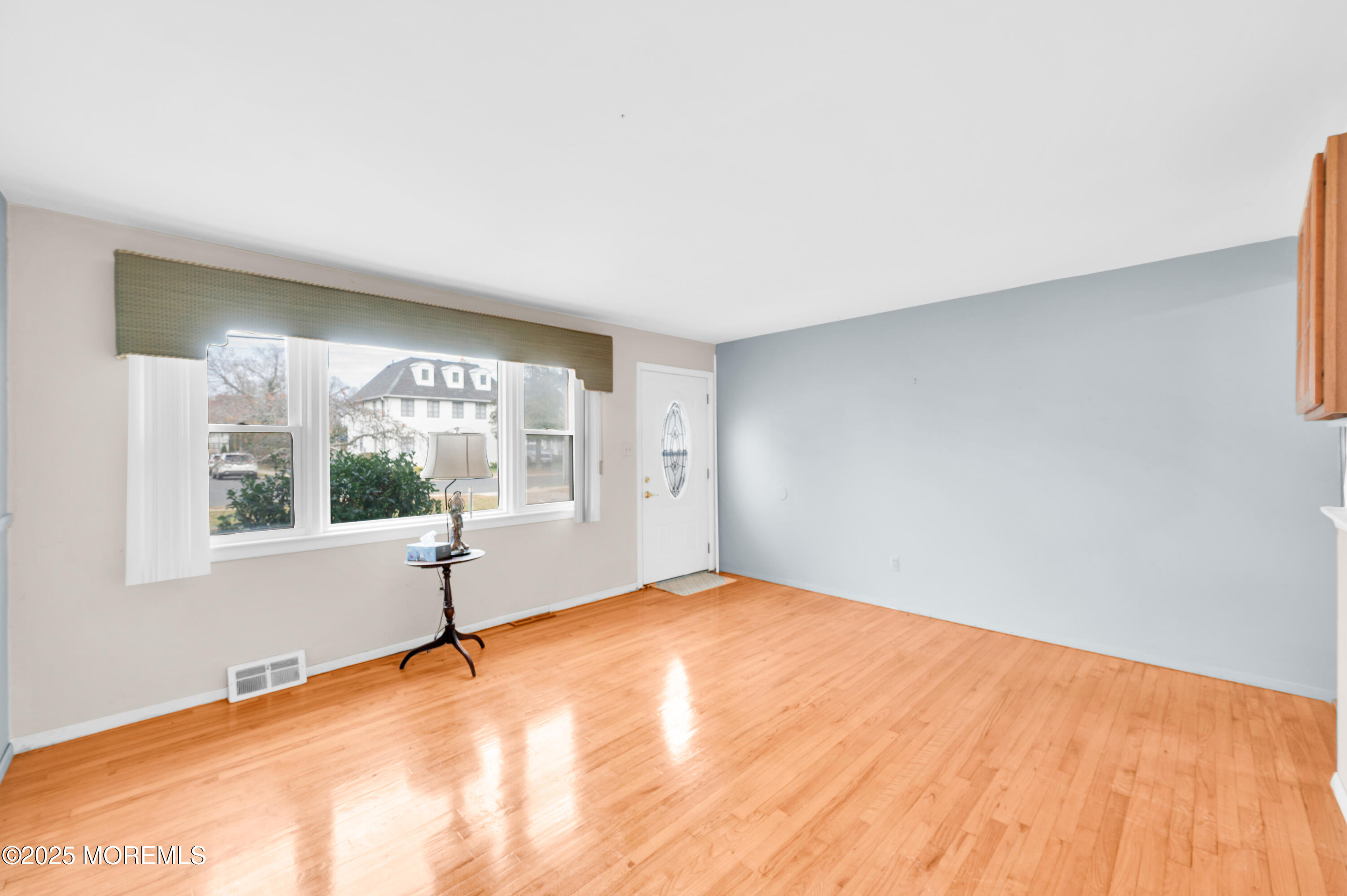 905 Wall Road