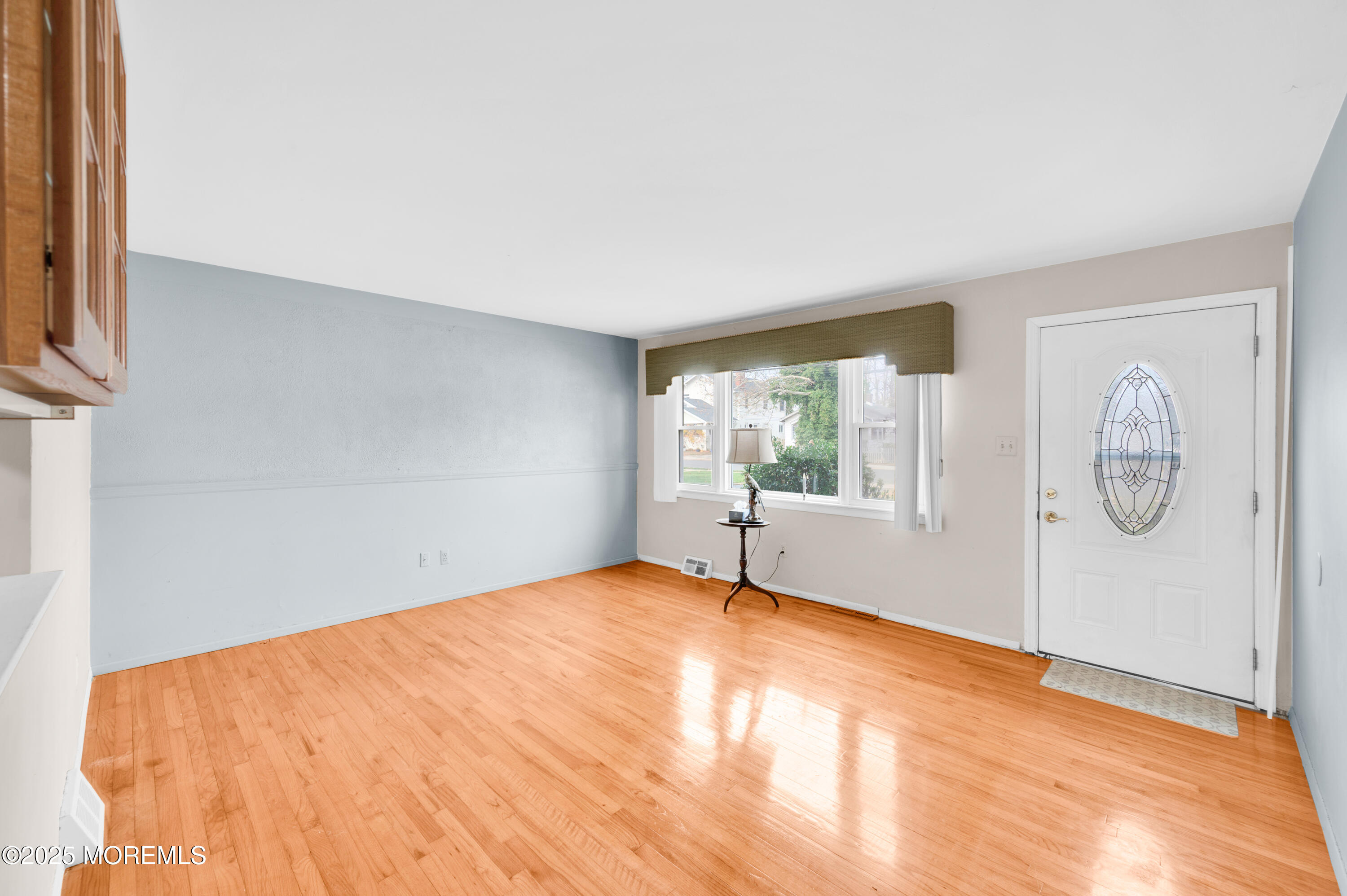 905 Wall Road
