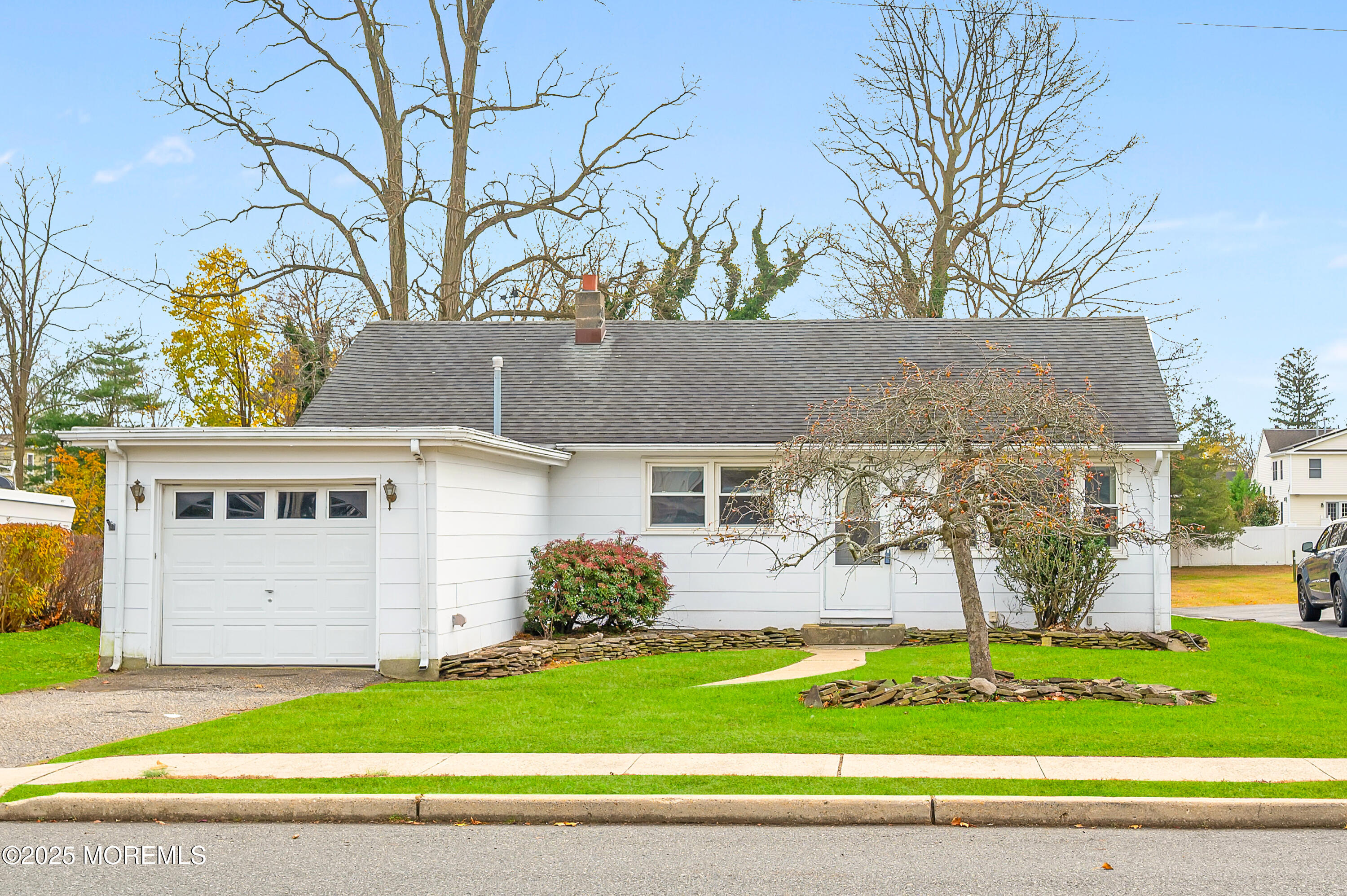 905 Wall Road