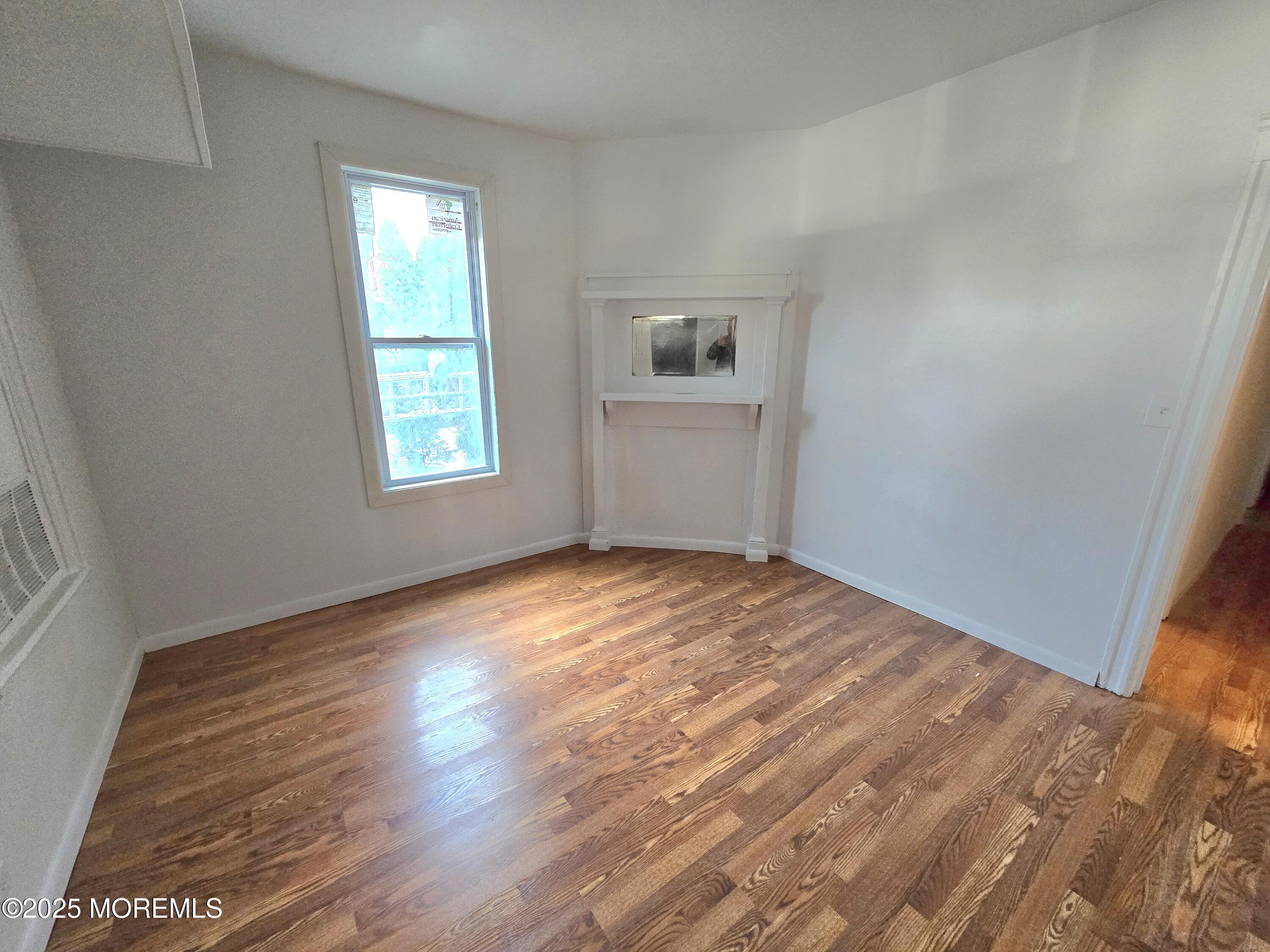 1010 Sewall Avenue 1