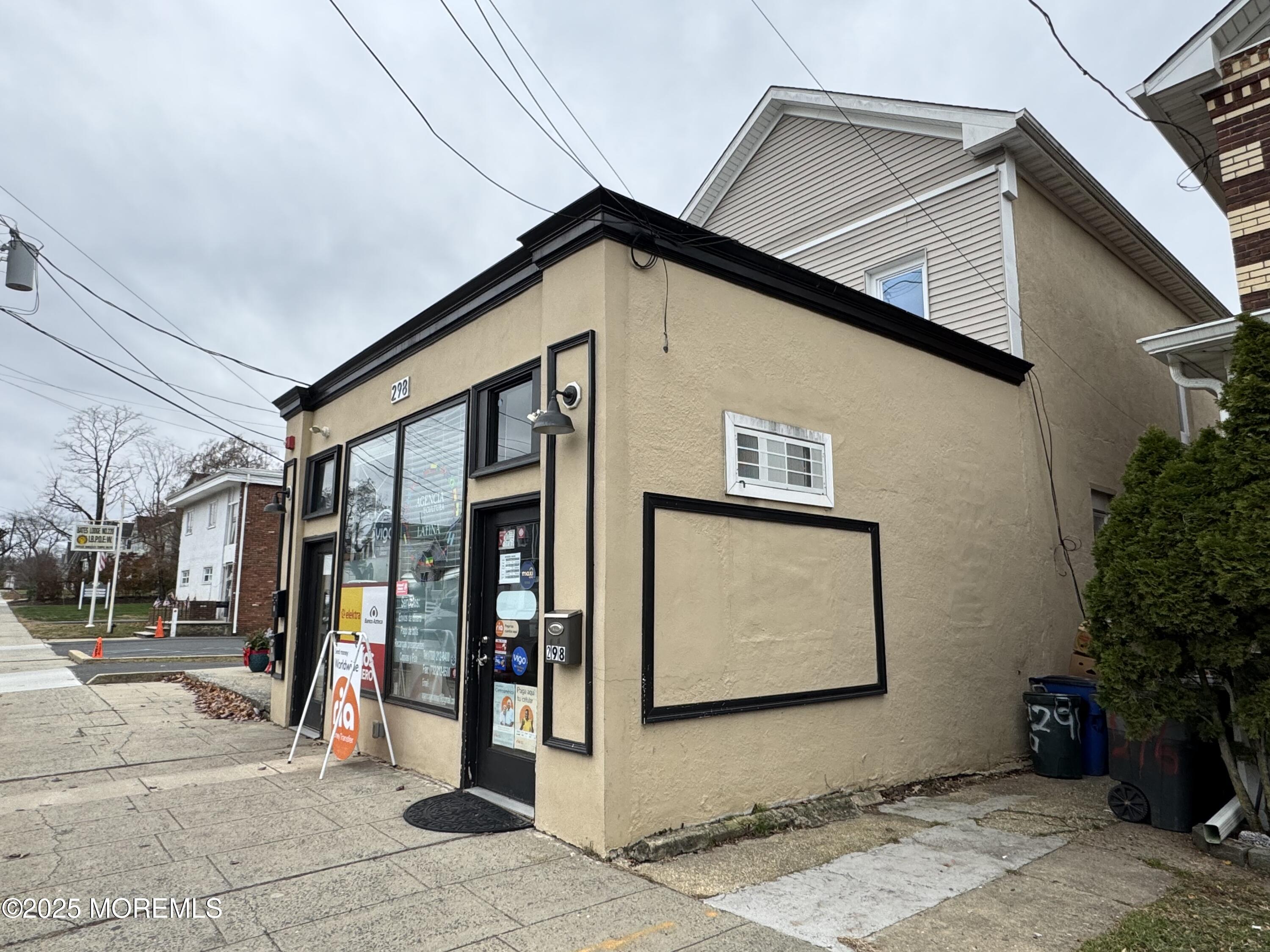 298 Shrewsbury Avenue