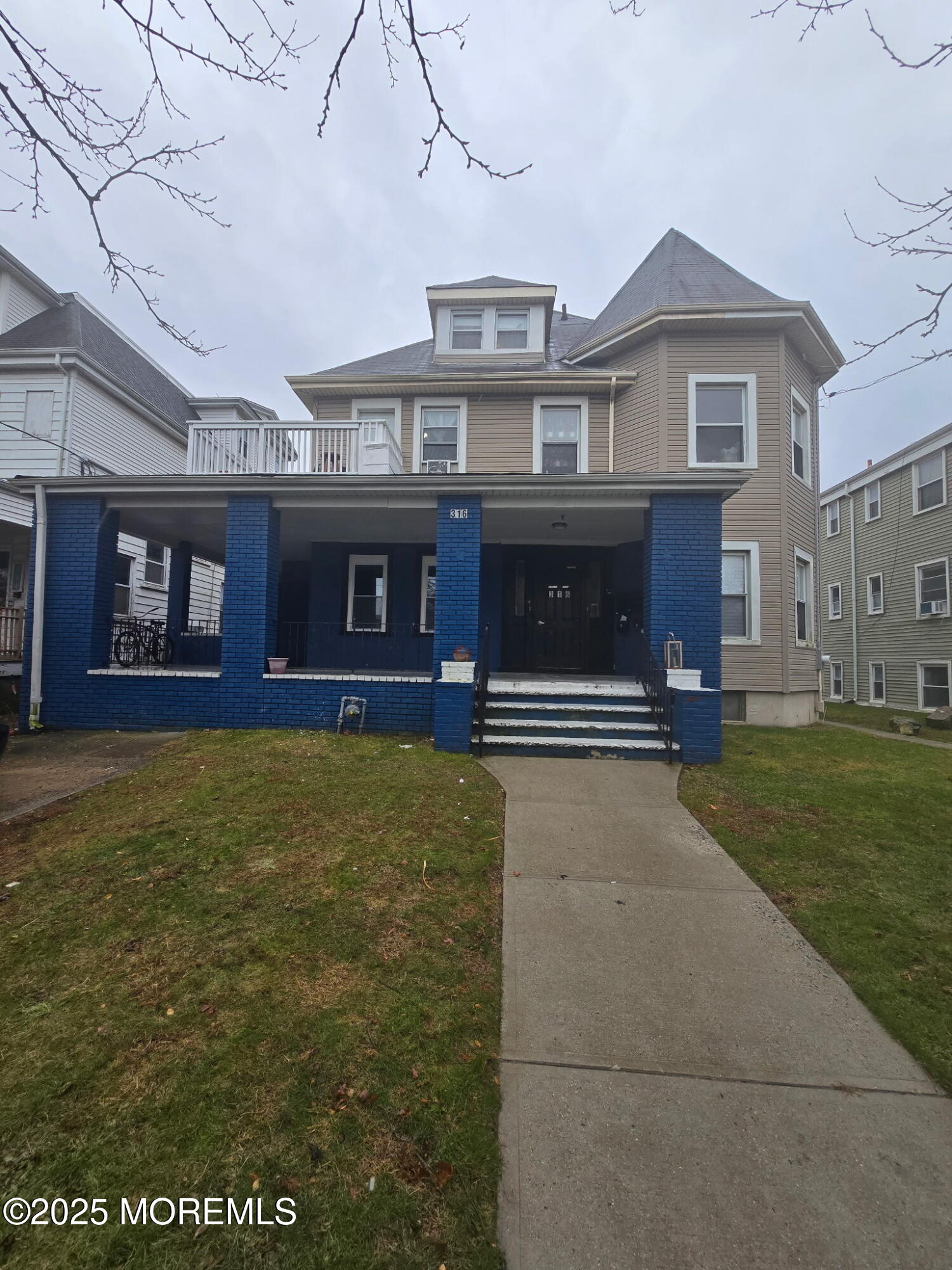 316 8th Avenue 3