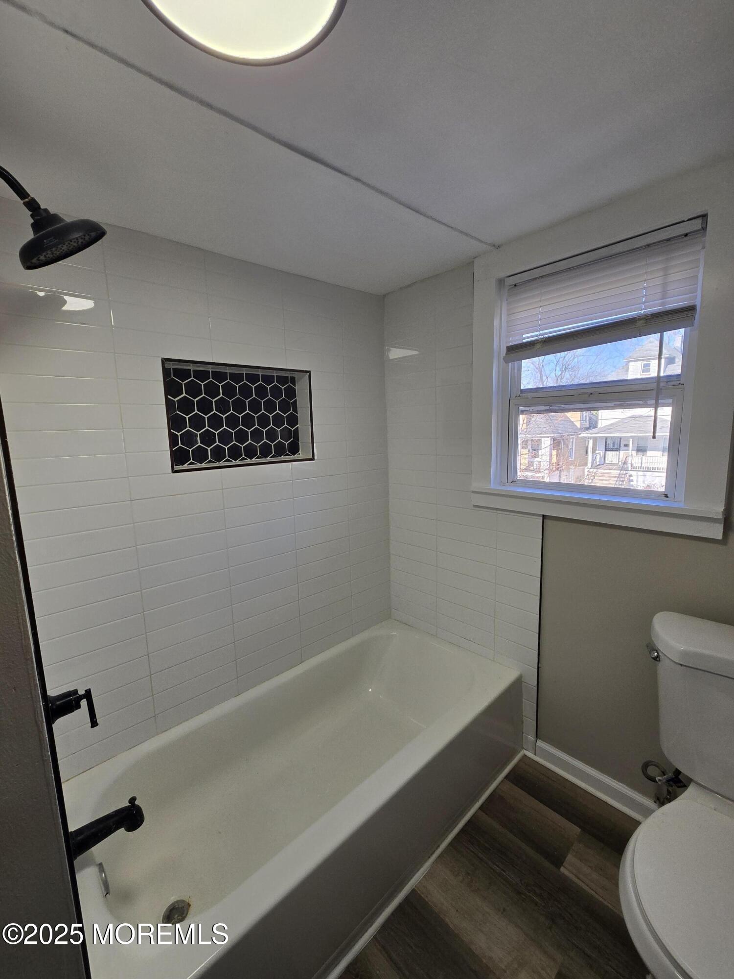 1501-1503 Bangs Avenue