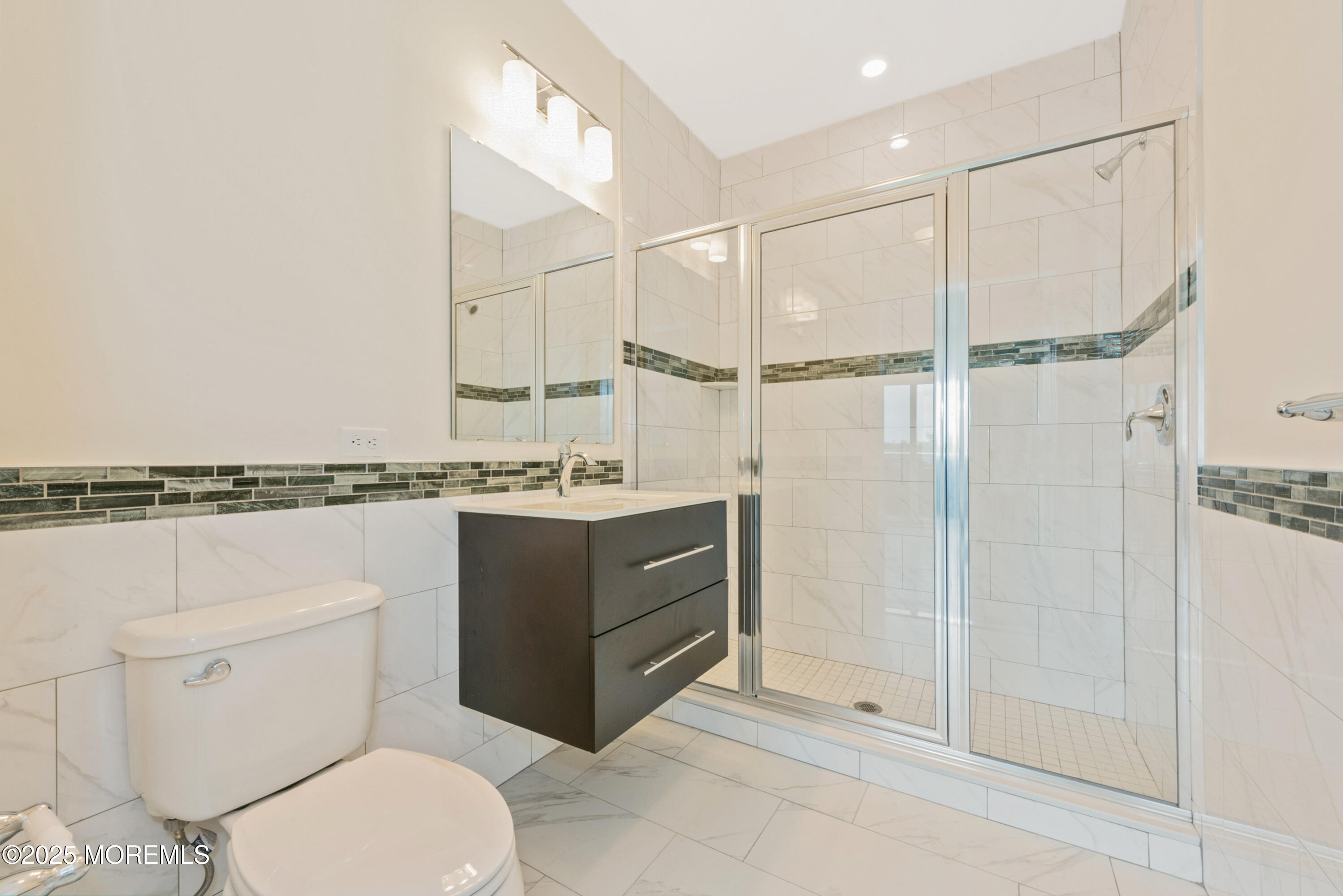 700 Bangs Avenue 408