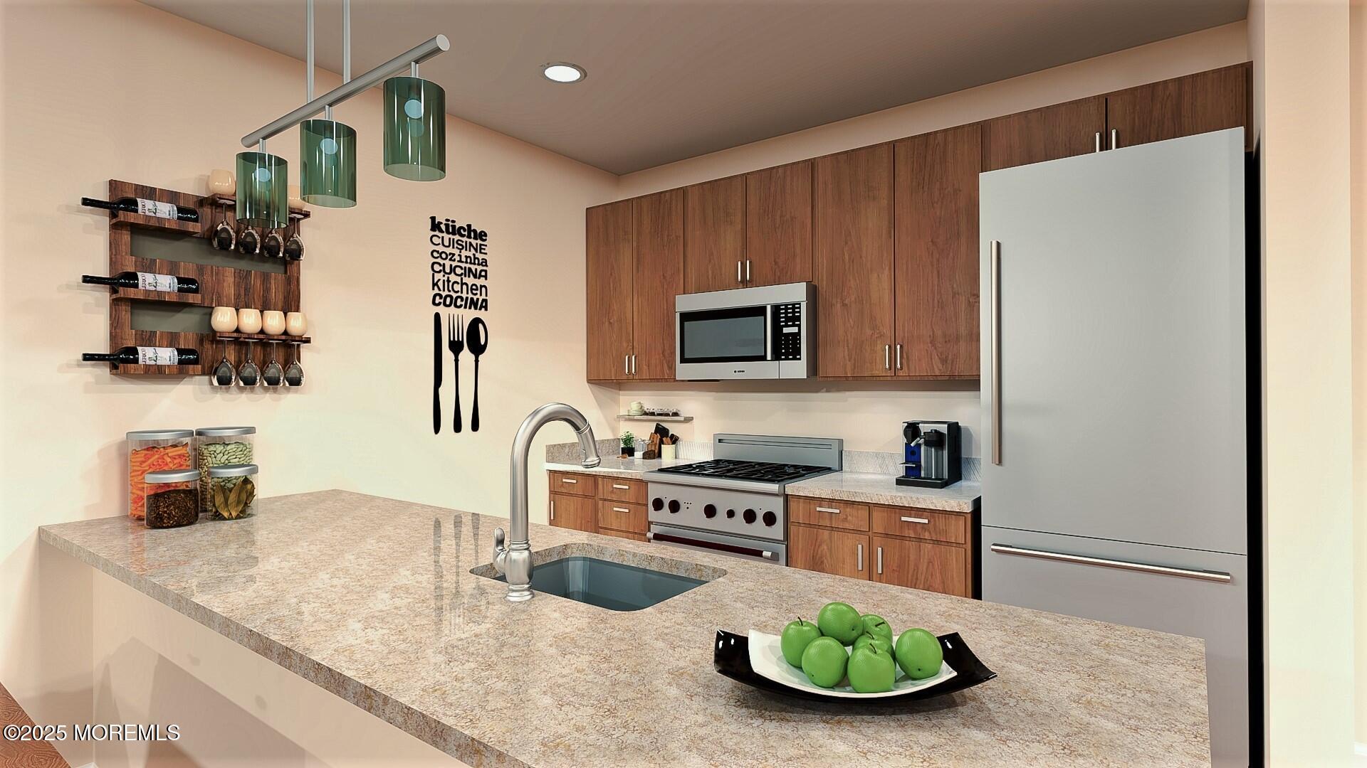 700 Bangs Avenue 408