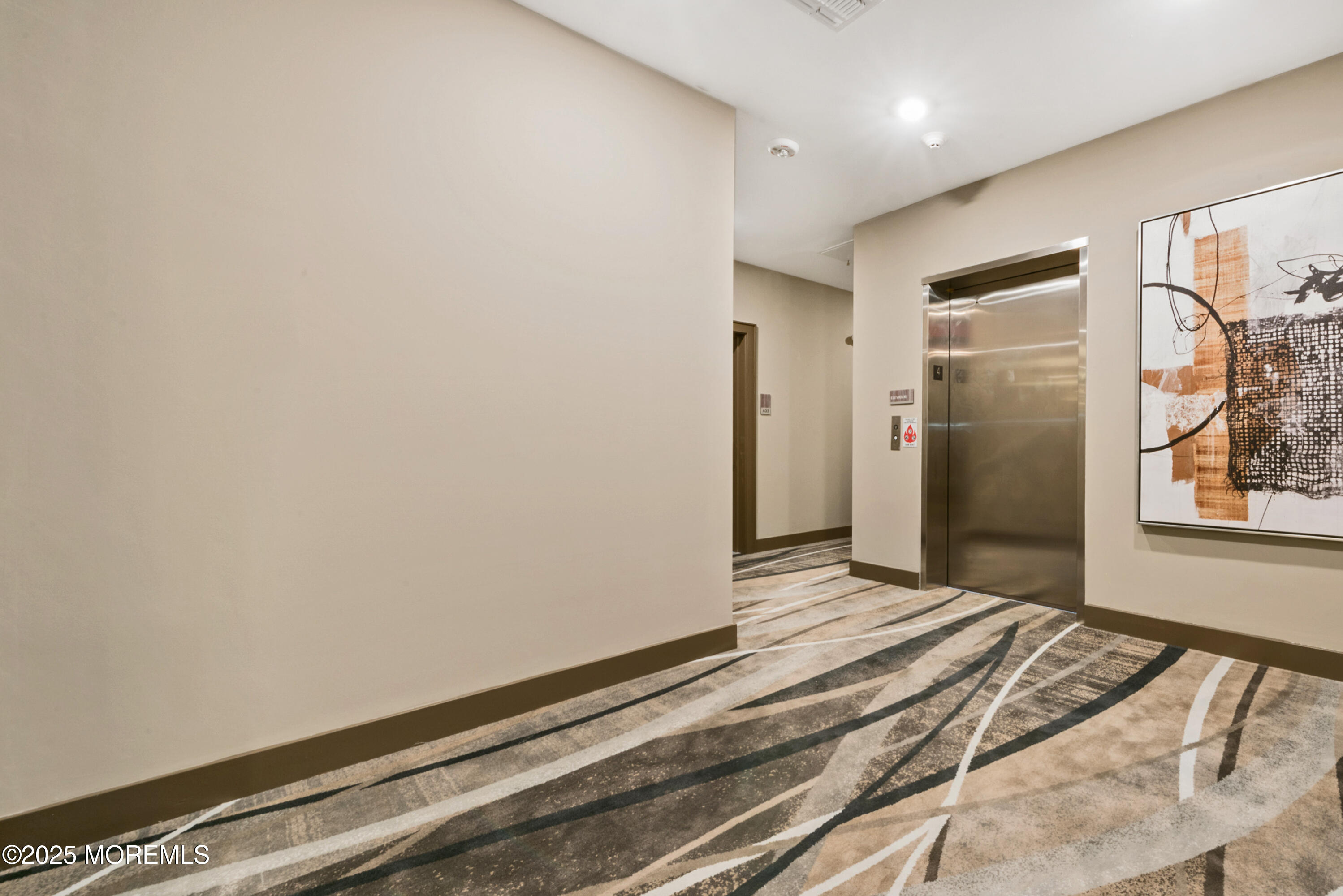 700 Bangs Avenue 408