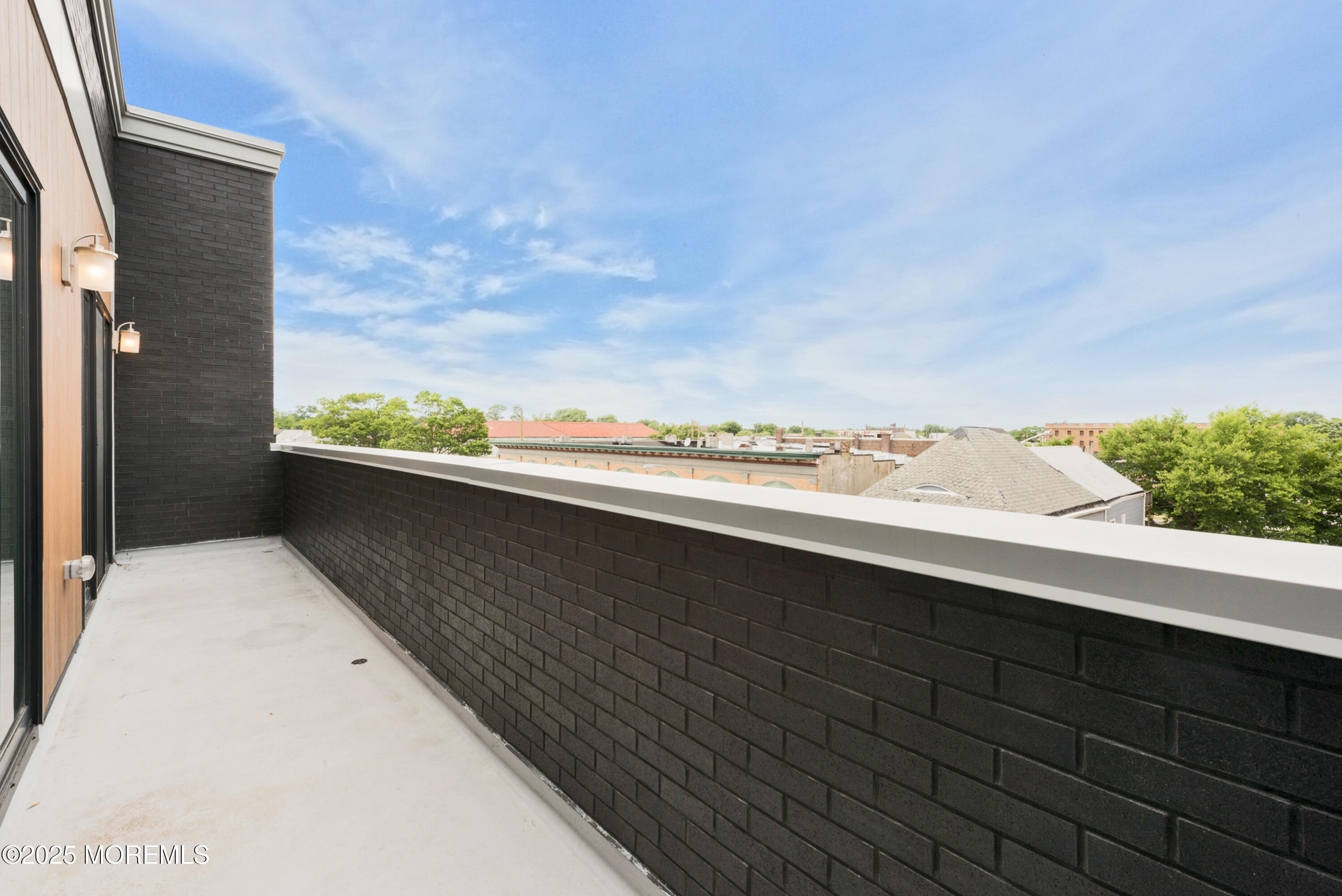 700 Bangs Avenue 408