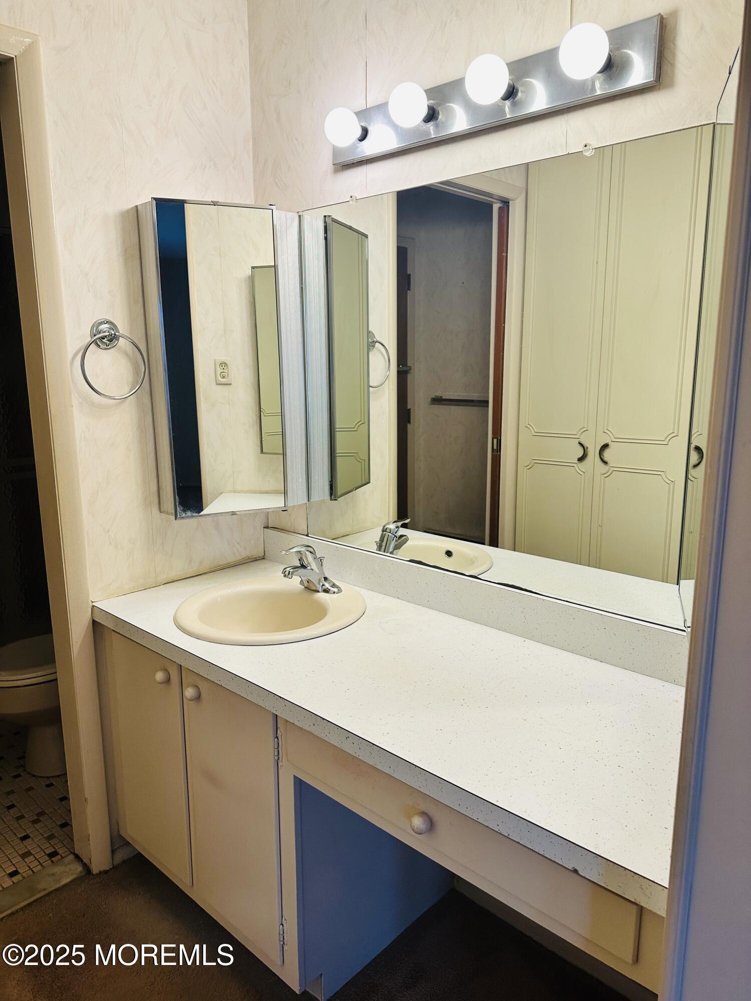 180B Sterling Court B