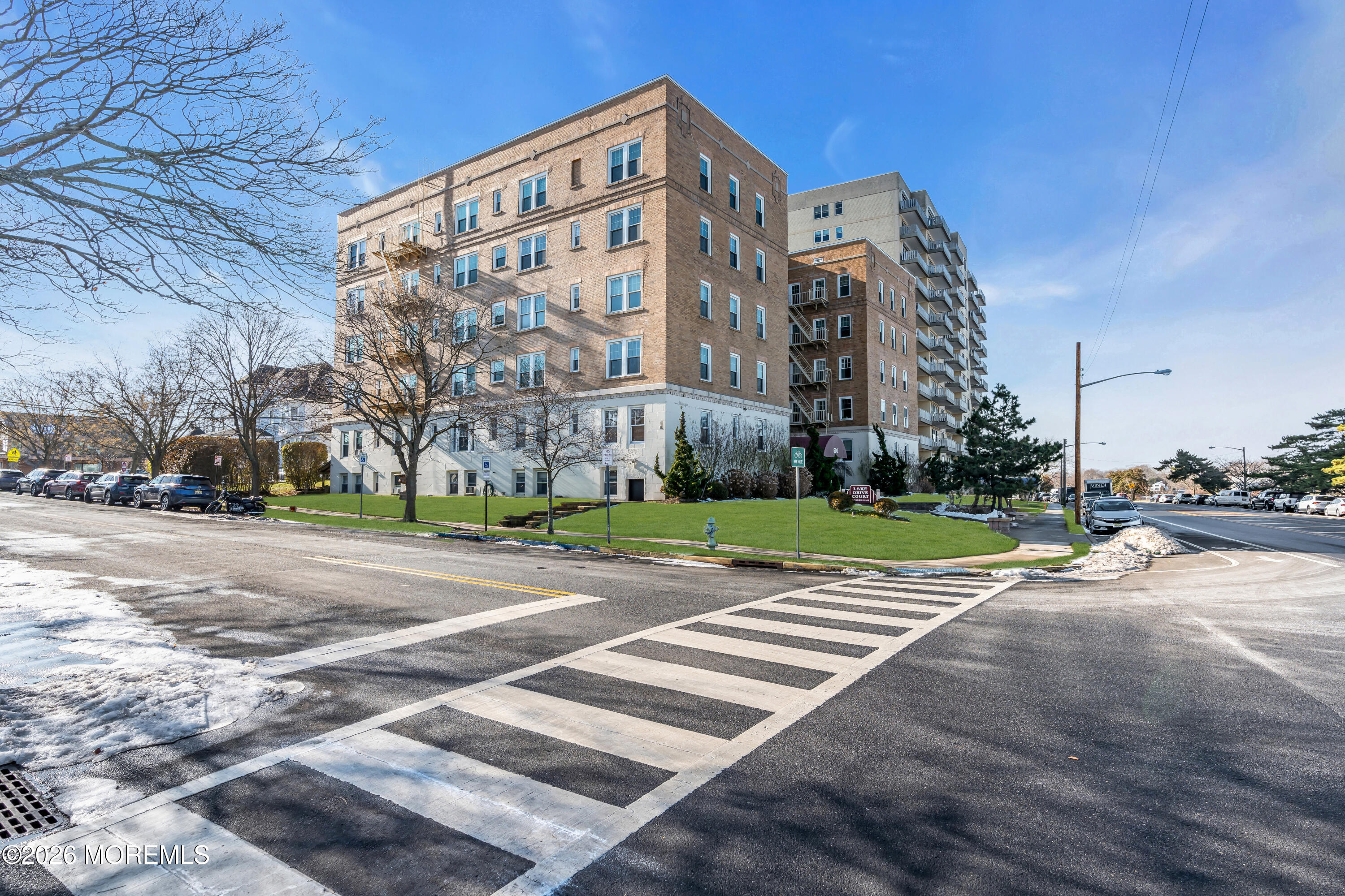 500 Deal Lake Drive 5E