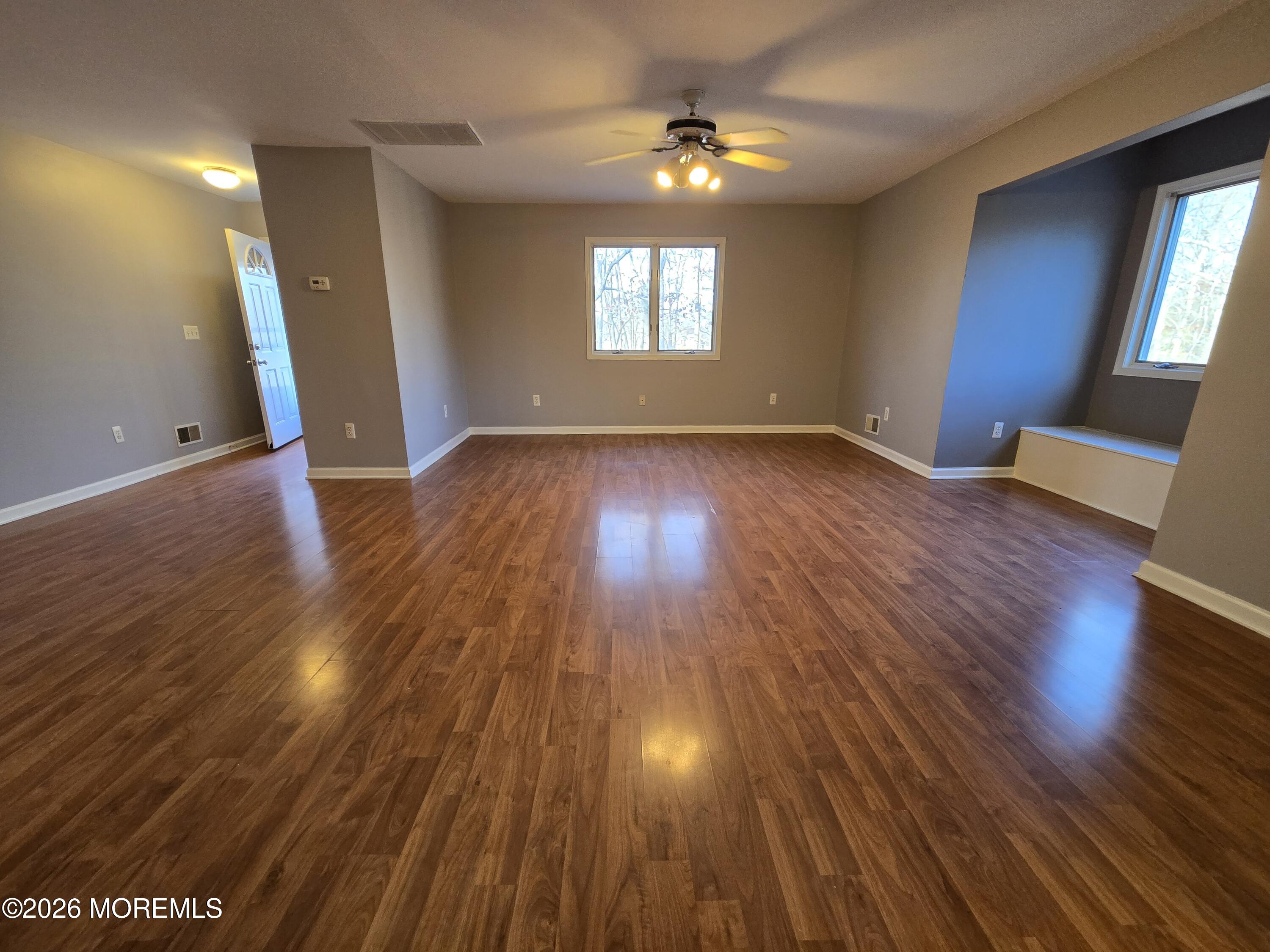 274 Easy Street Right