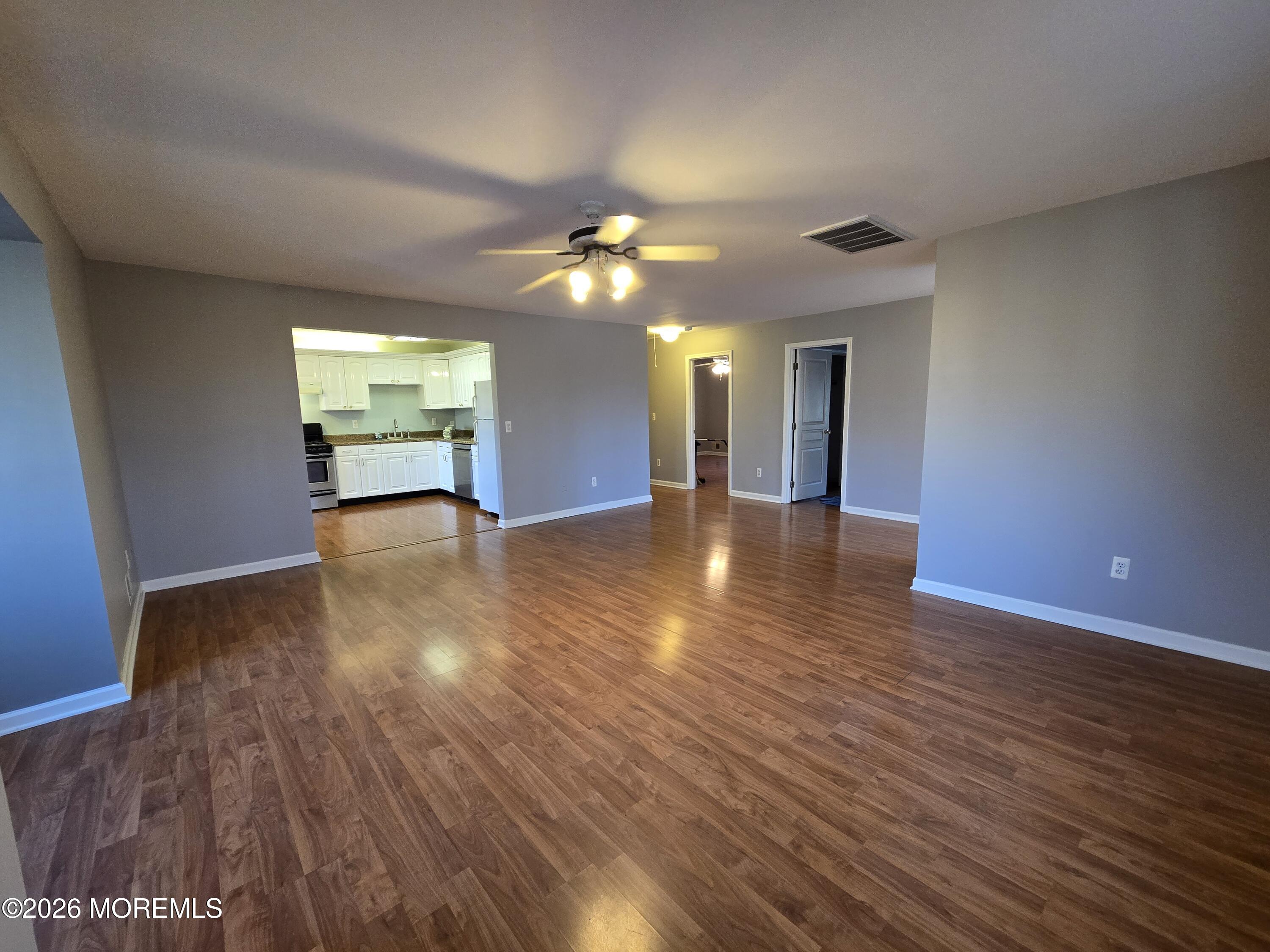274 Easy Street Right