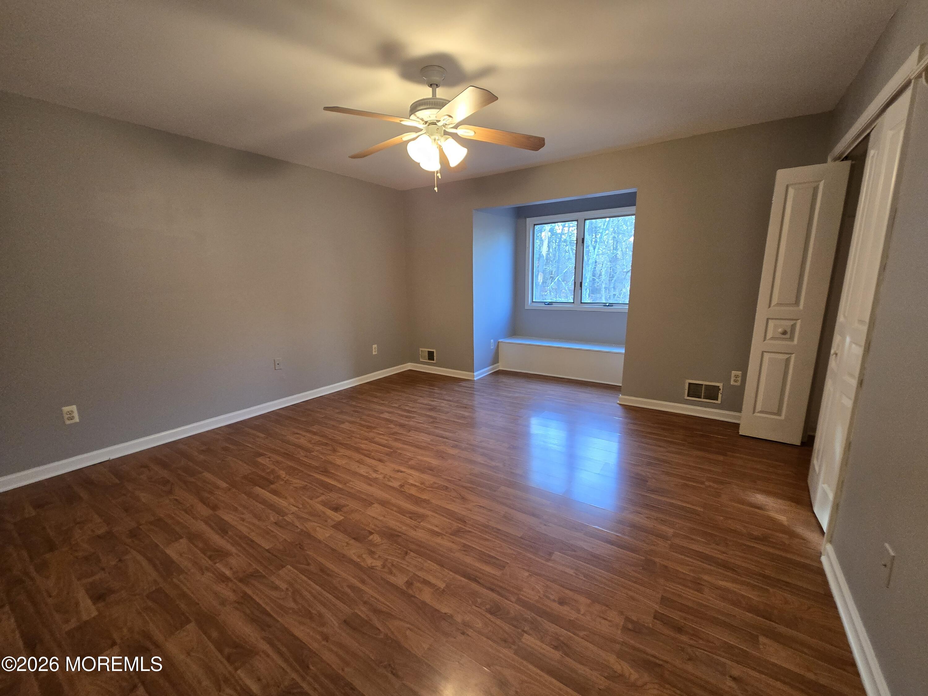 274 Easy Street Right