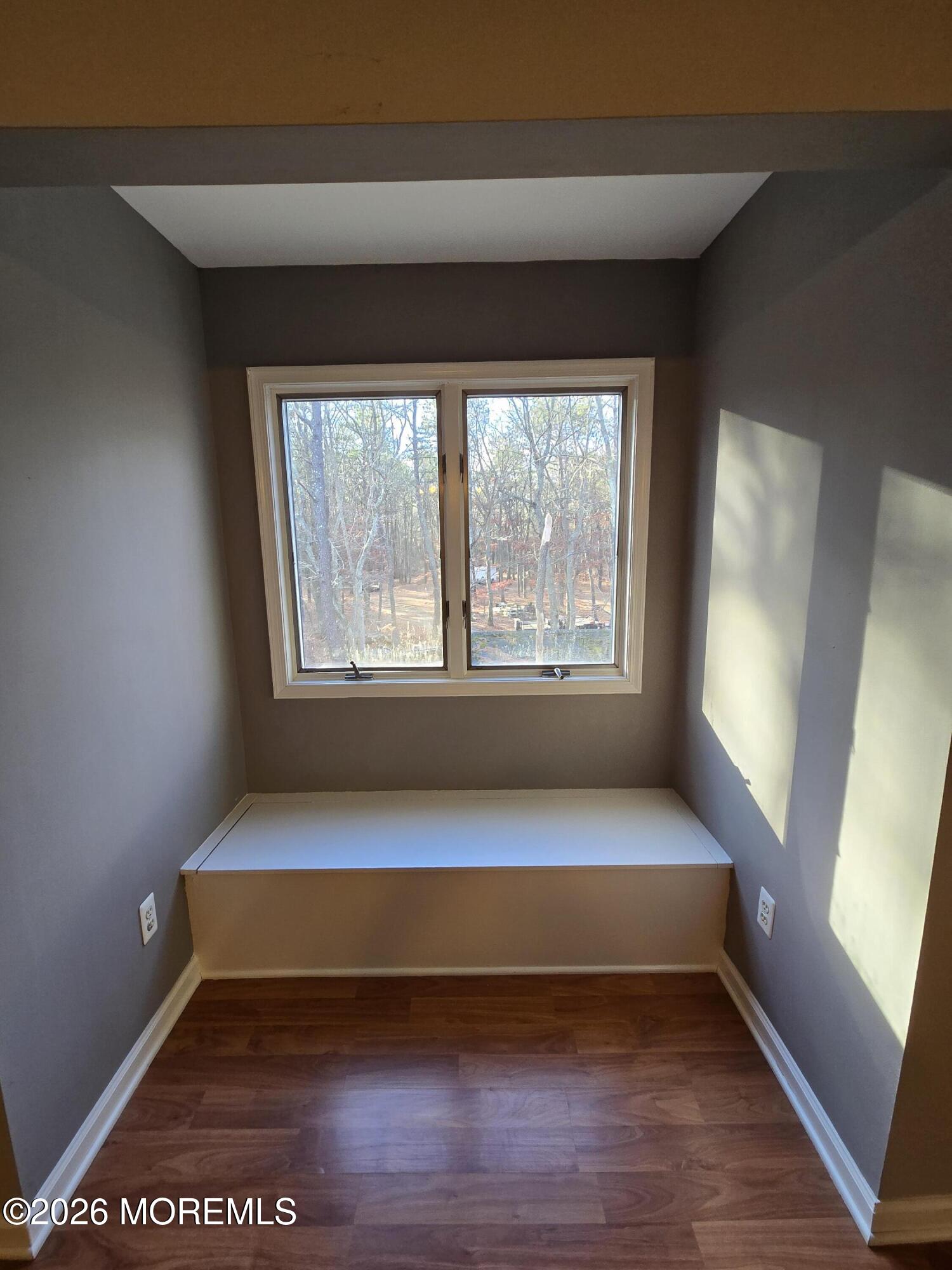 274 Easy Street Right