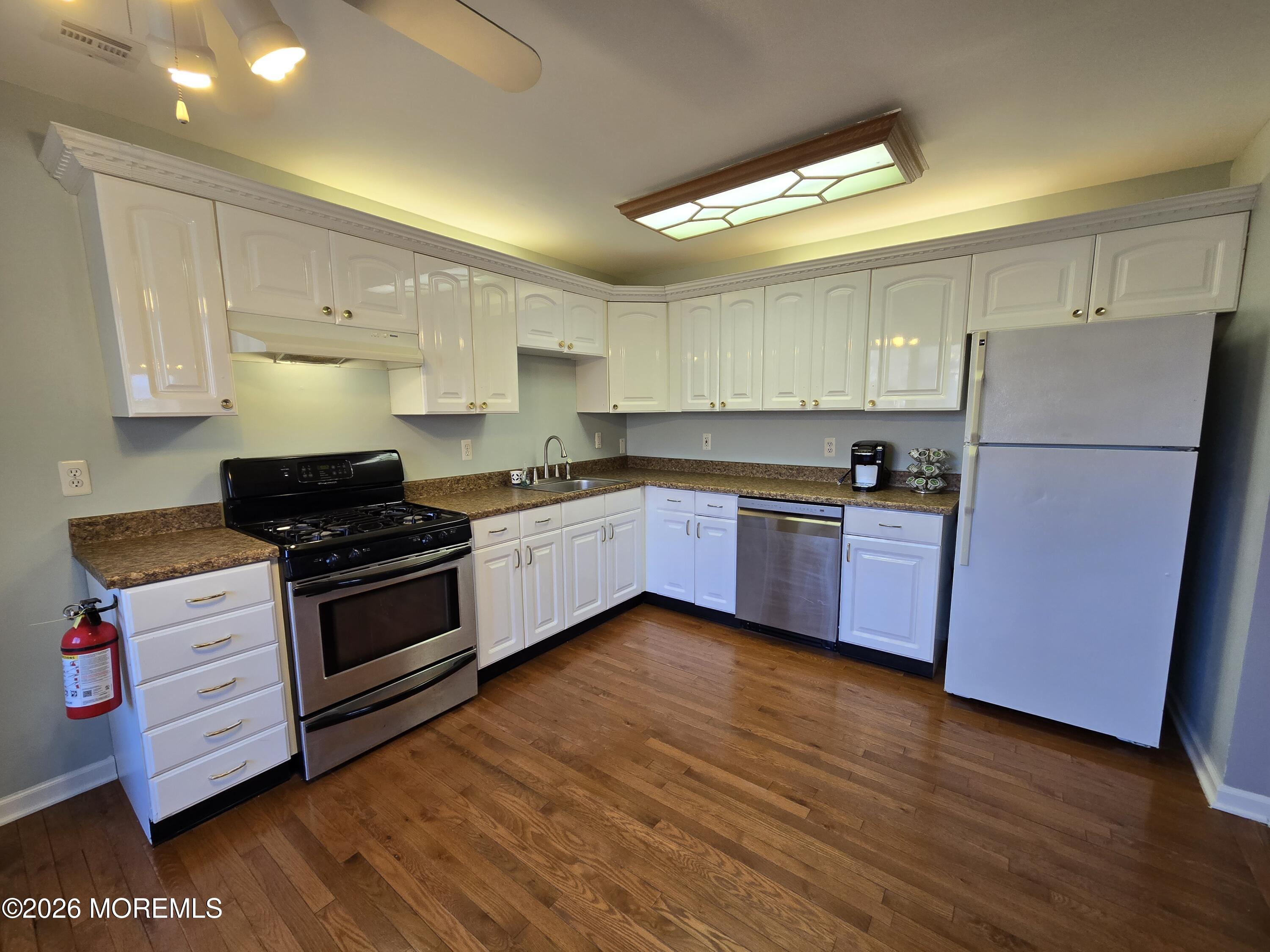 274 Easy Street Right
