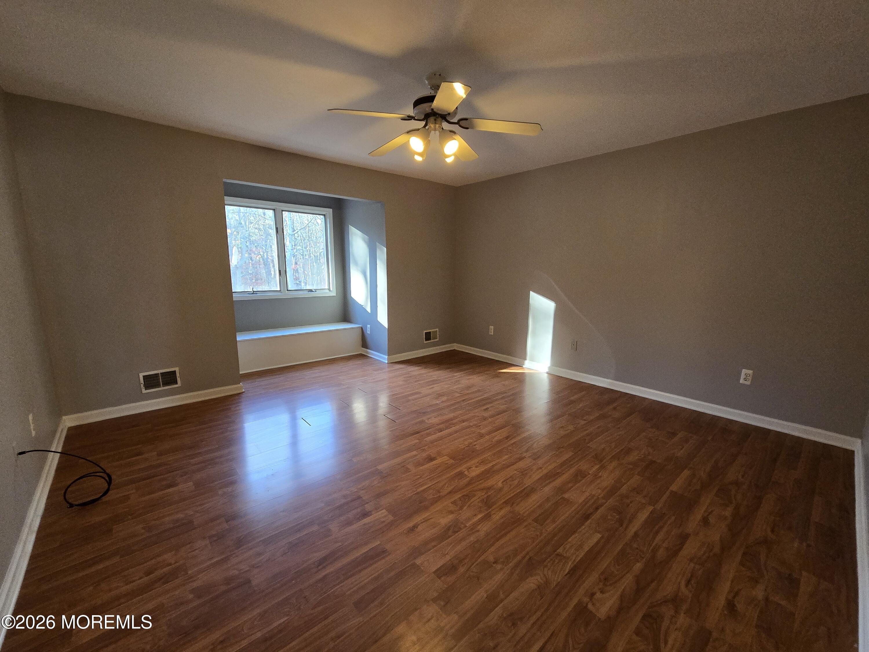 274 Easy Street Right