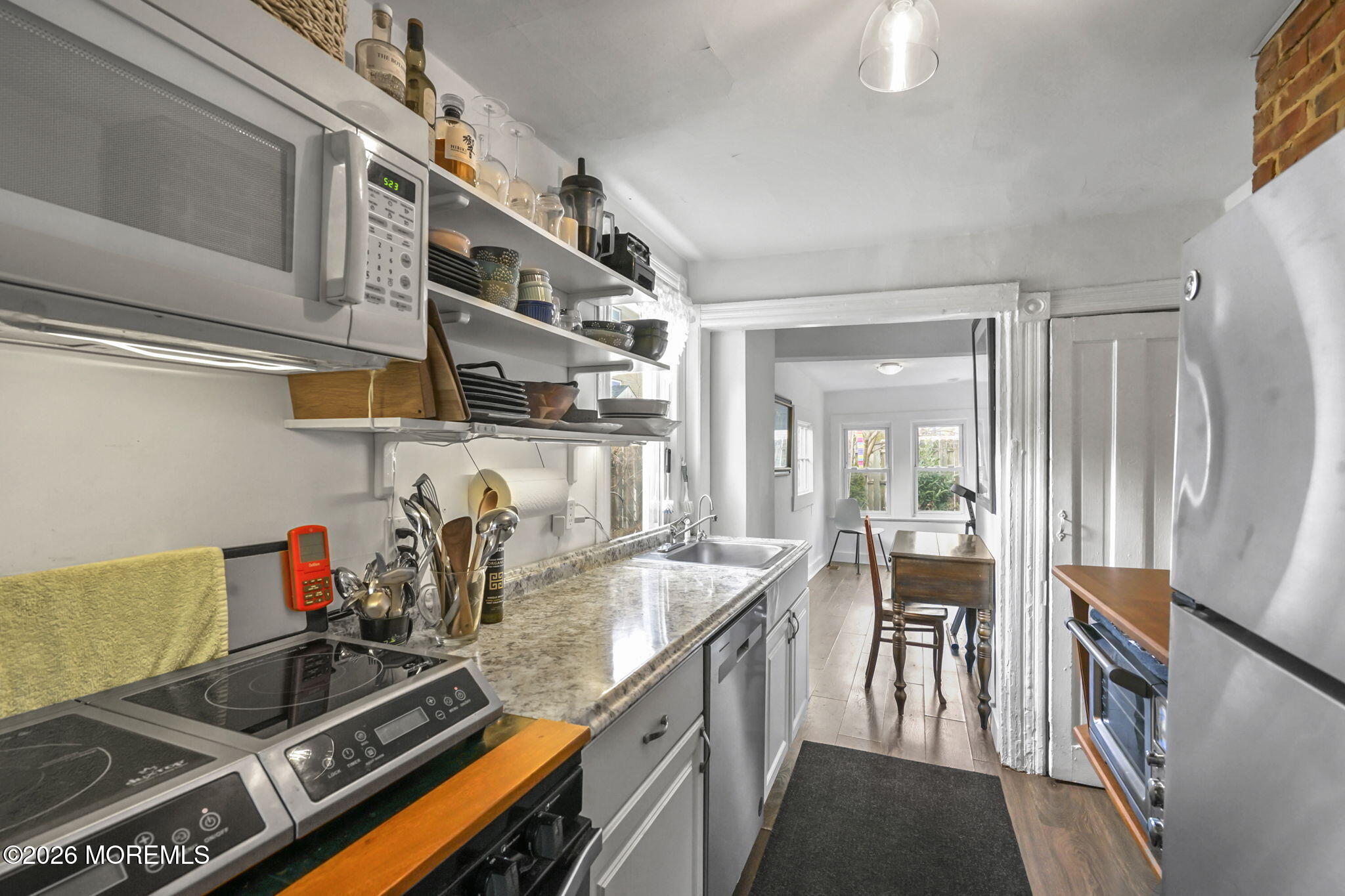 610 1/2 1st Avenue