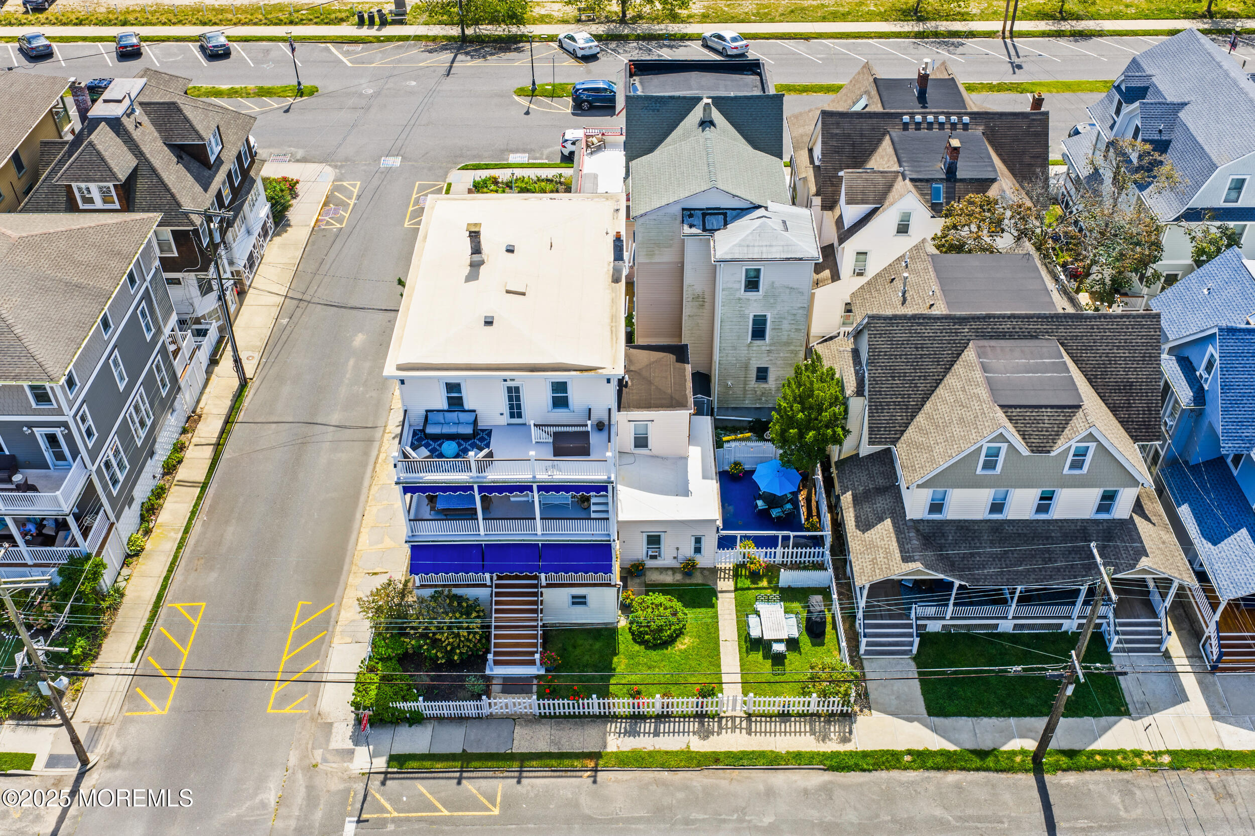 18 Abbott Avenue