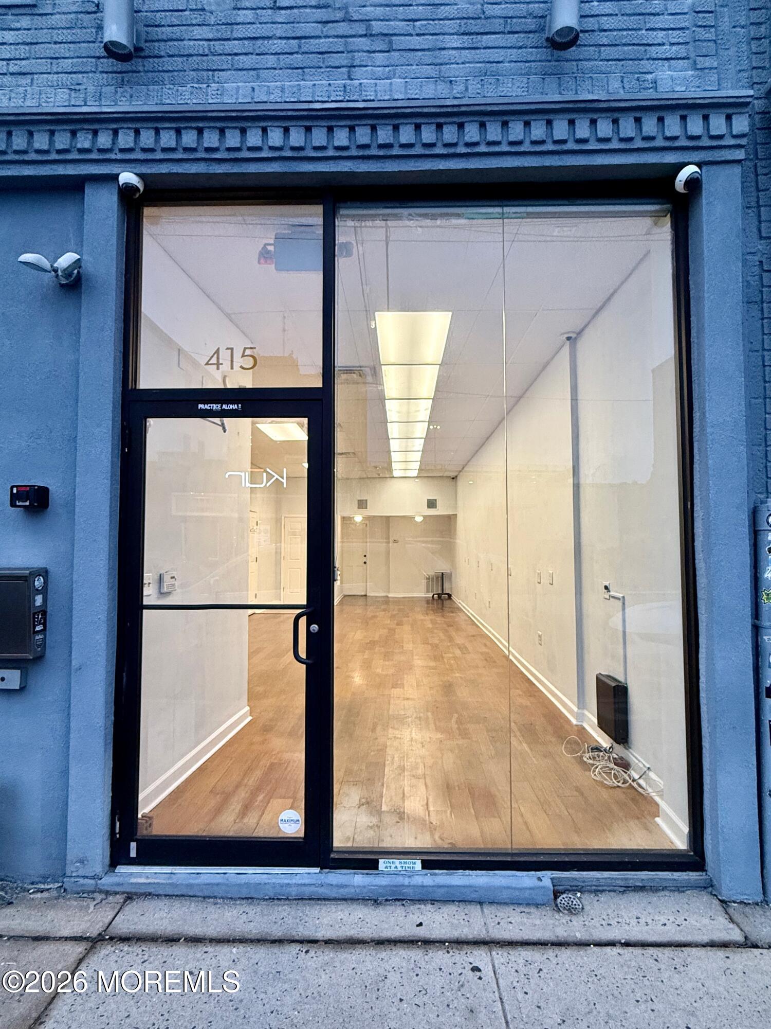 415 Bond Street