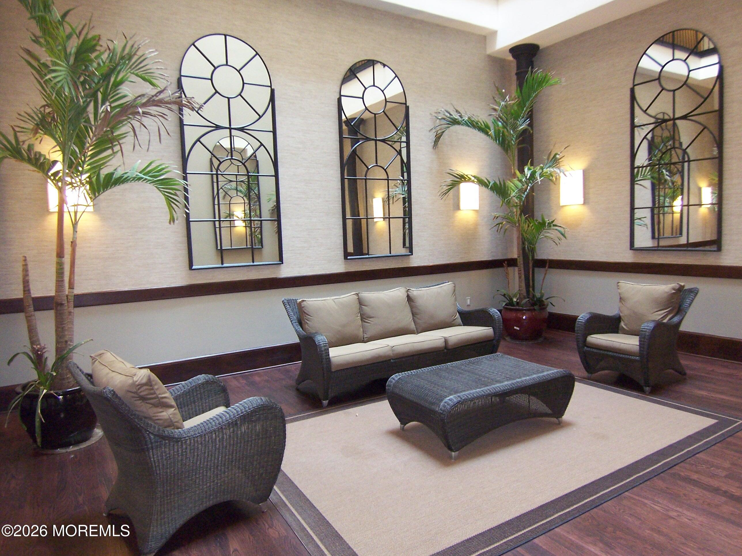 300 Emory Street 302