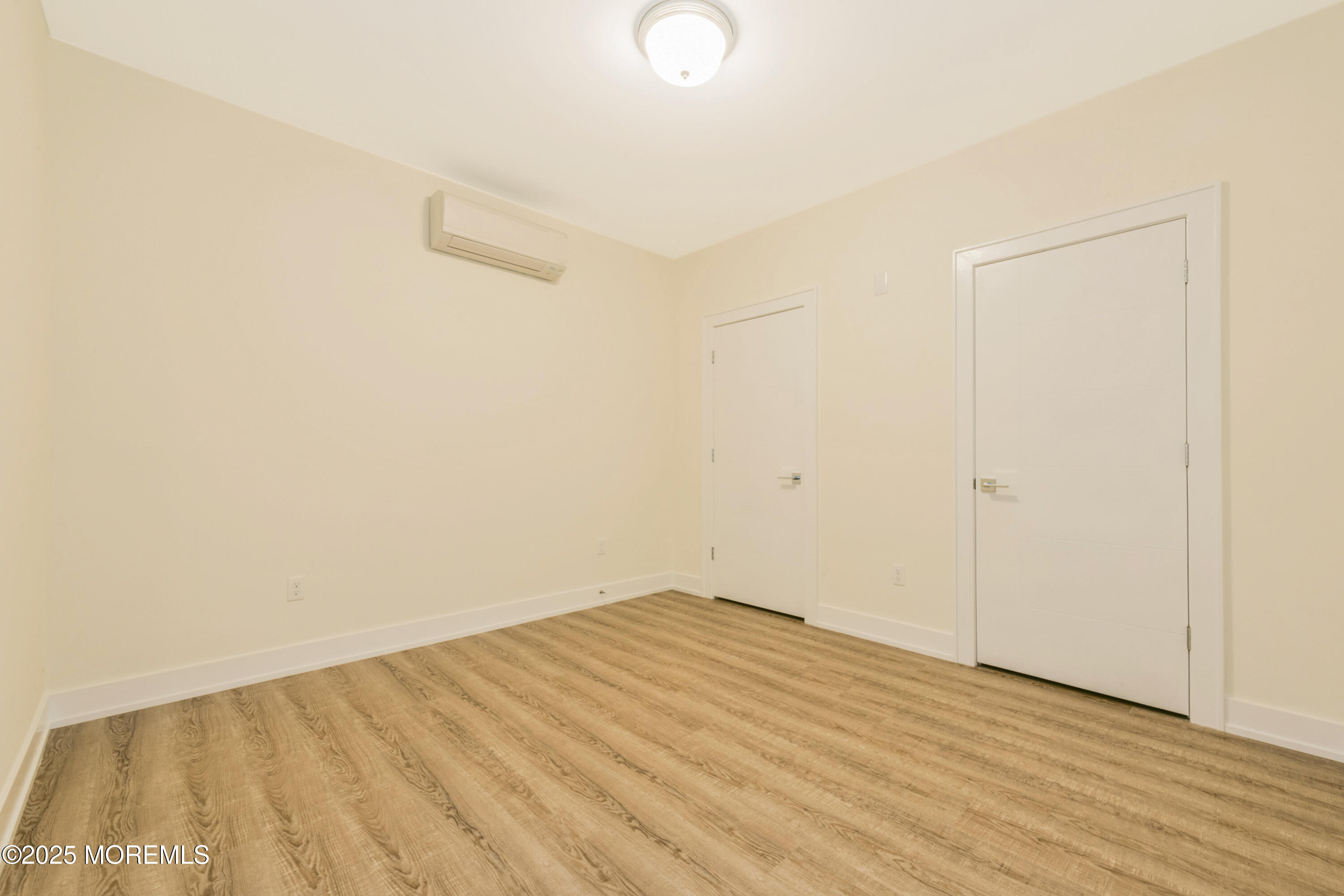 700 Bangs Avenue 309