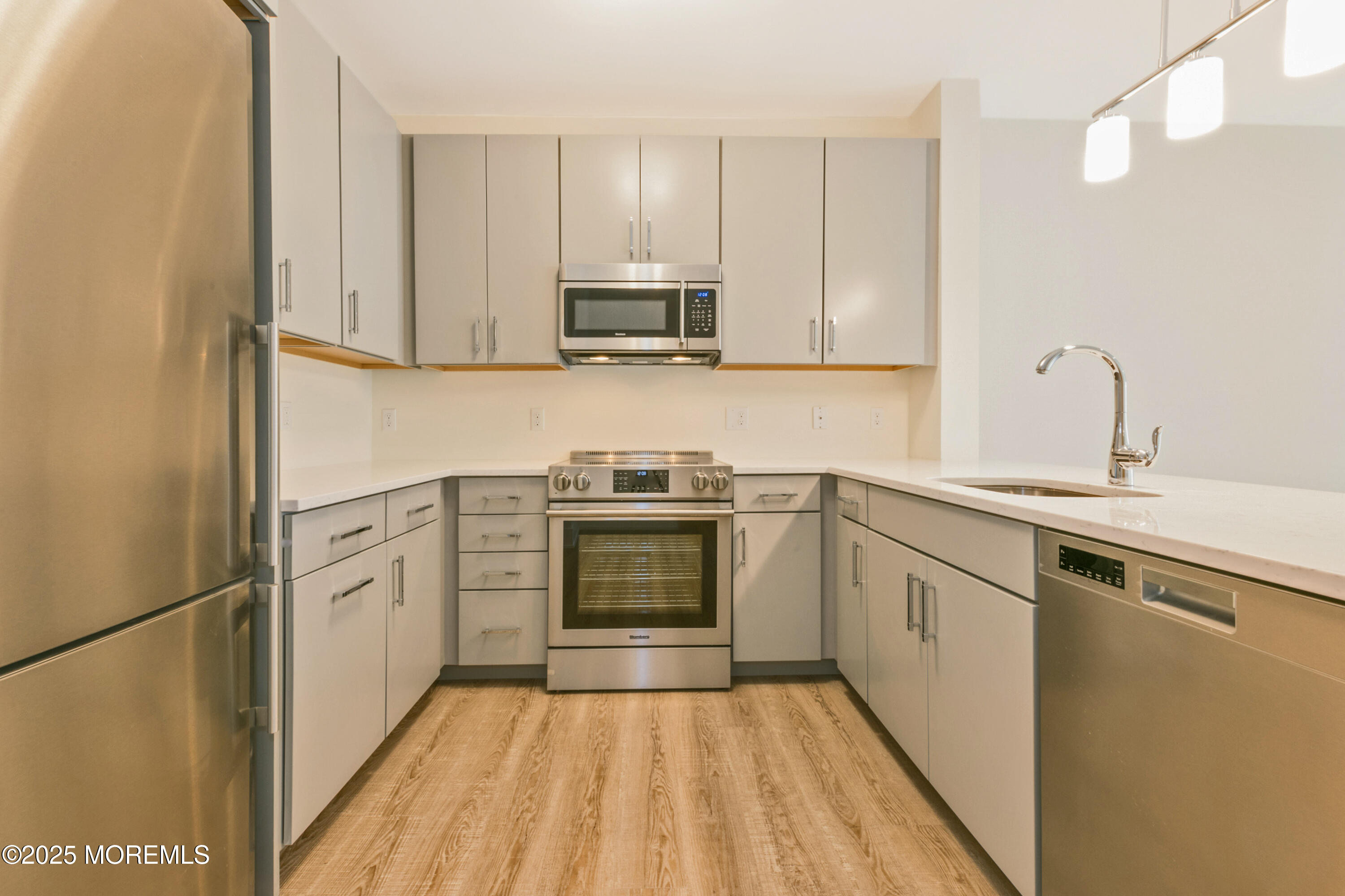 700 Bangs Avenue 309