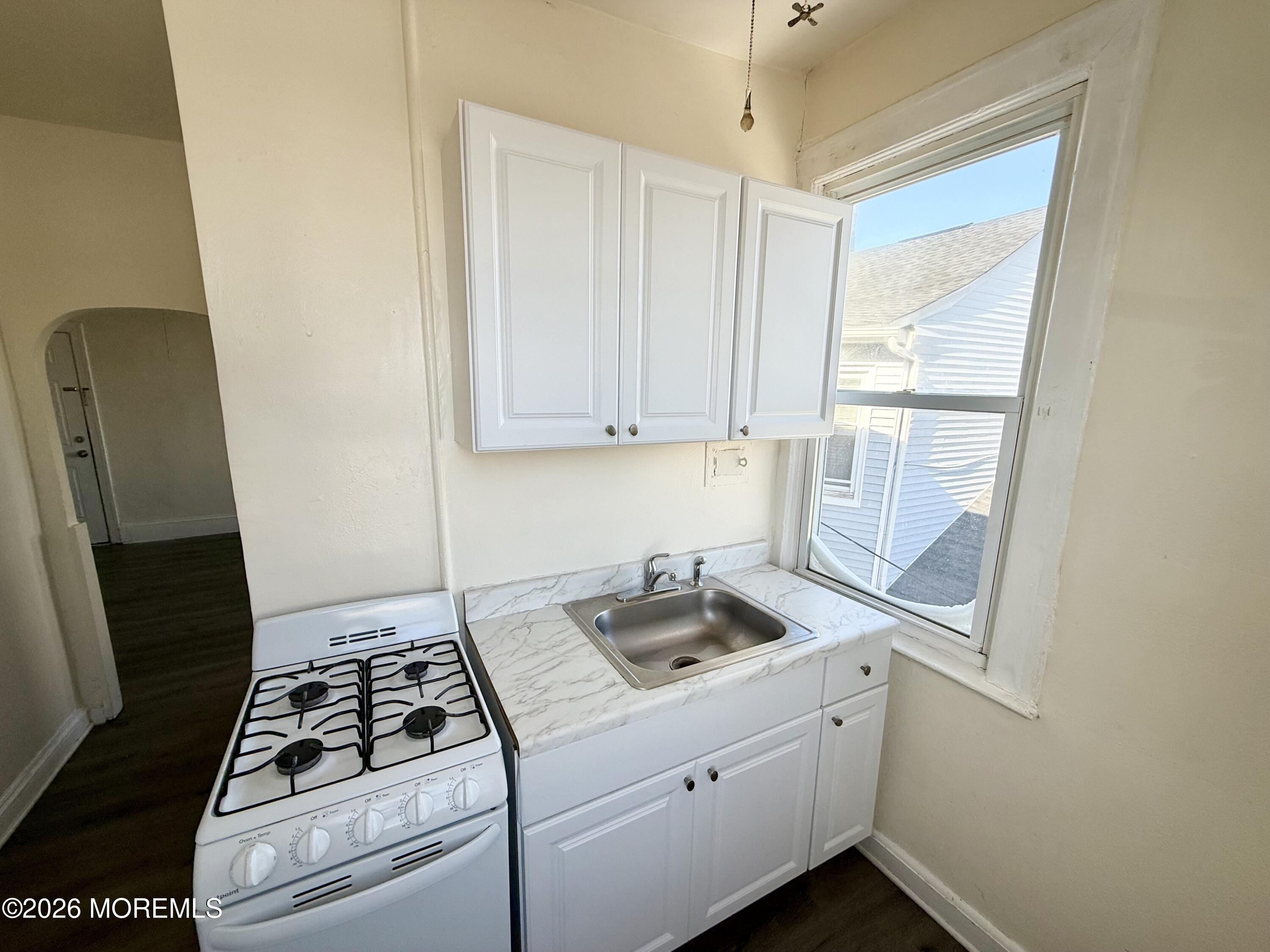 37 2nd Avenue 5