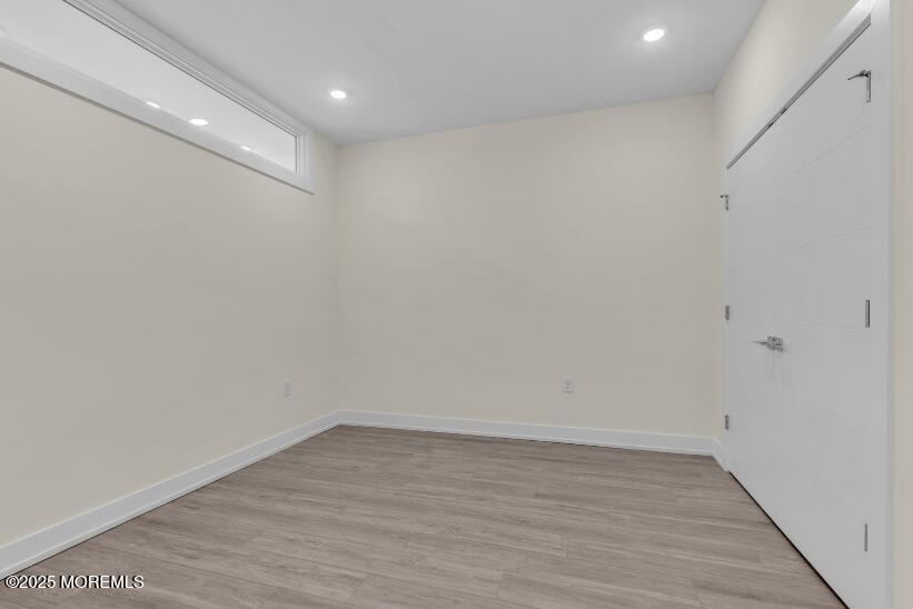 19 Carr Avenue 218
