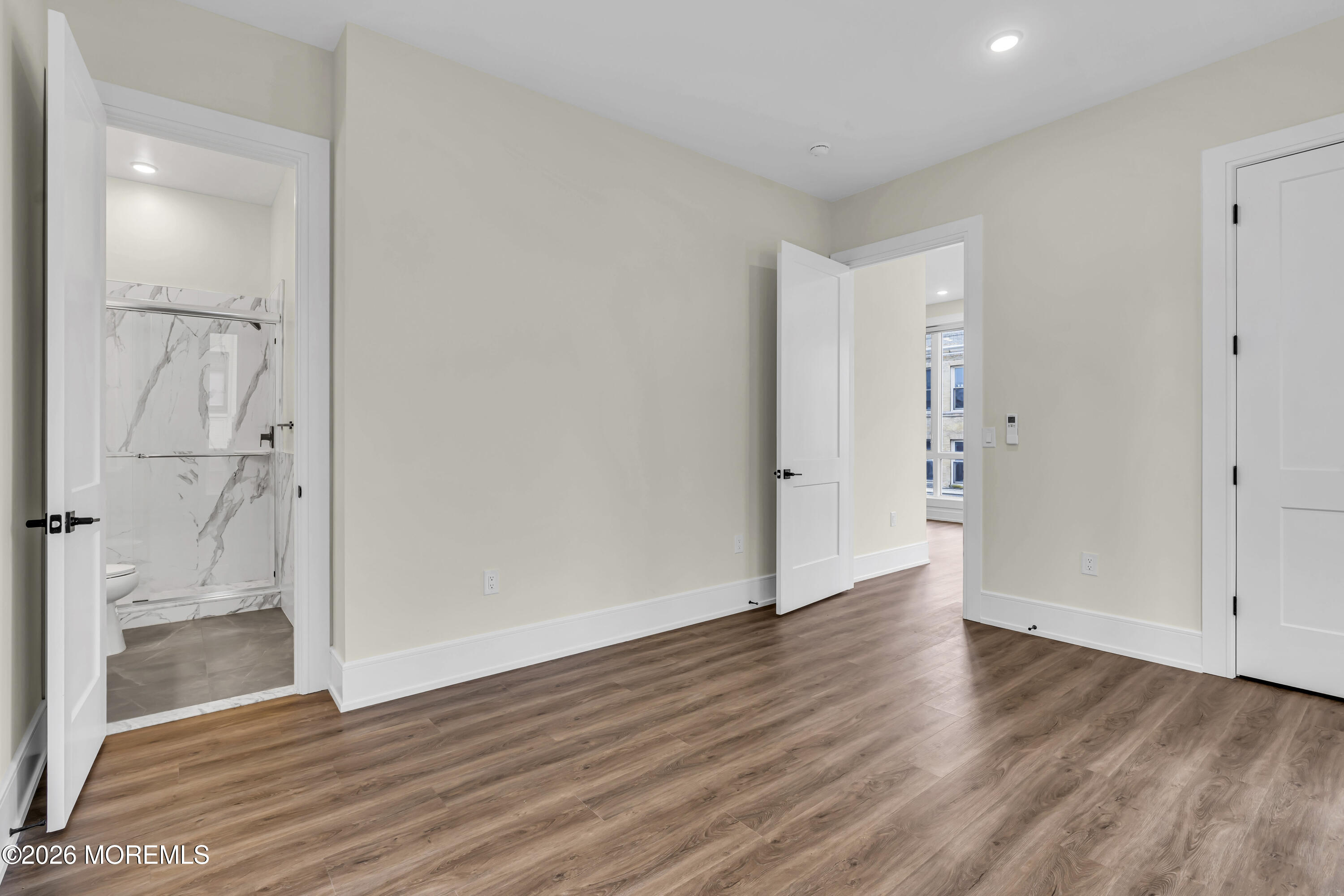 527 Bangs Avenue 414