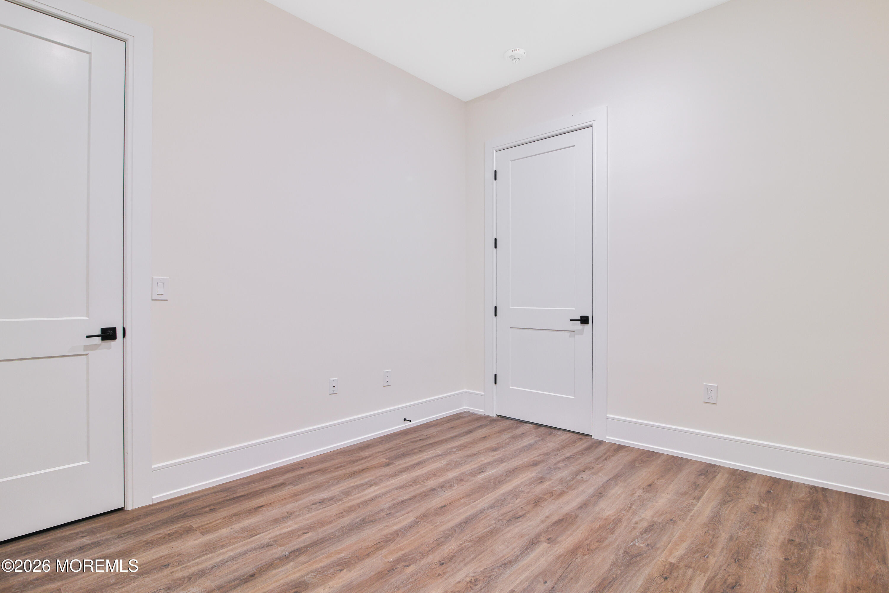 527 Bangs Avenue 412
