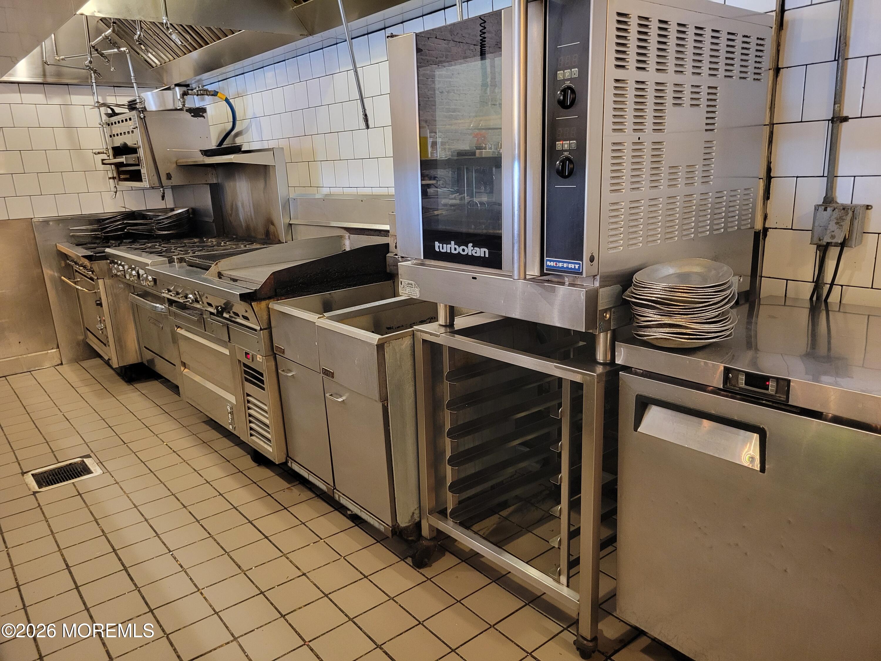 522 Cookman Avenue 1A