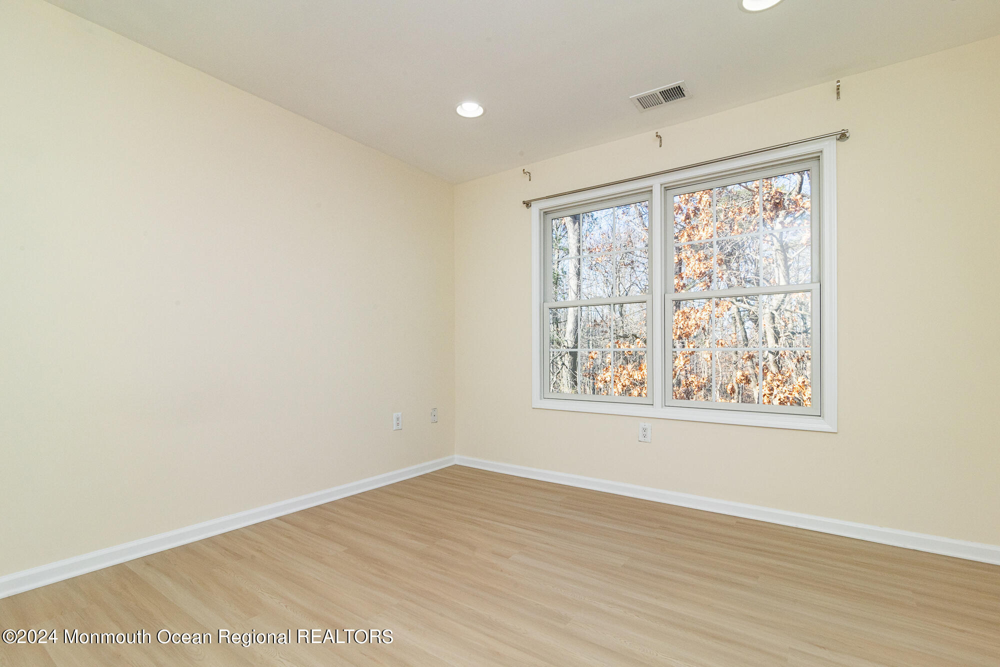 4 Timber Grove Court