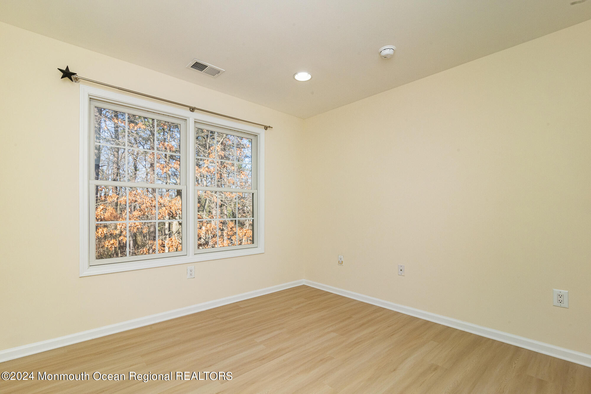 4 Timber Grove Court